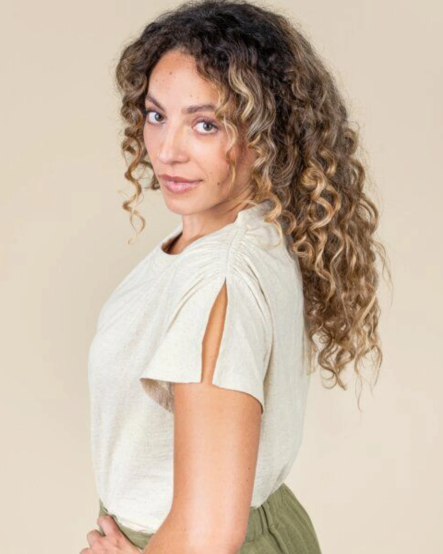 Living Crafts T-Shirt - TOLA – Ansicht 2