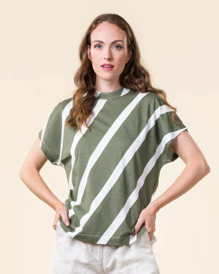 Living Crafts T-Shirt - THONA