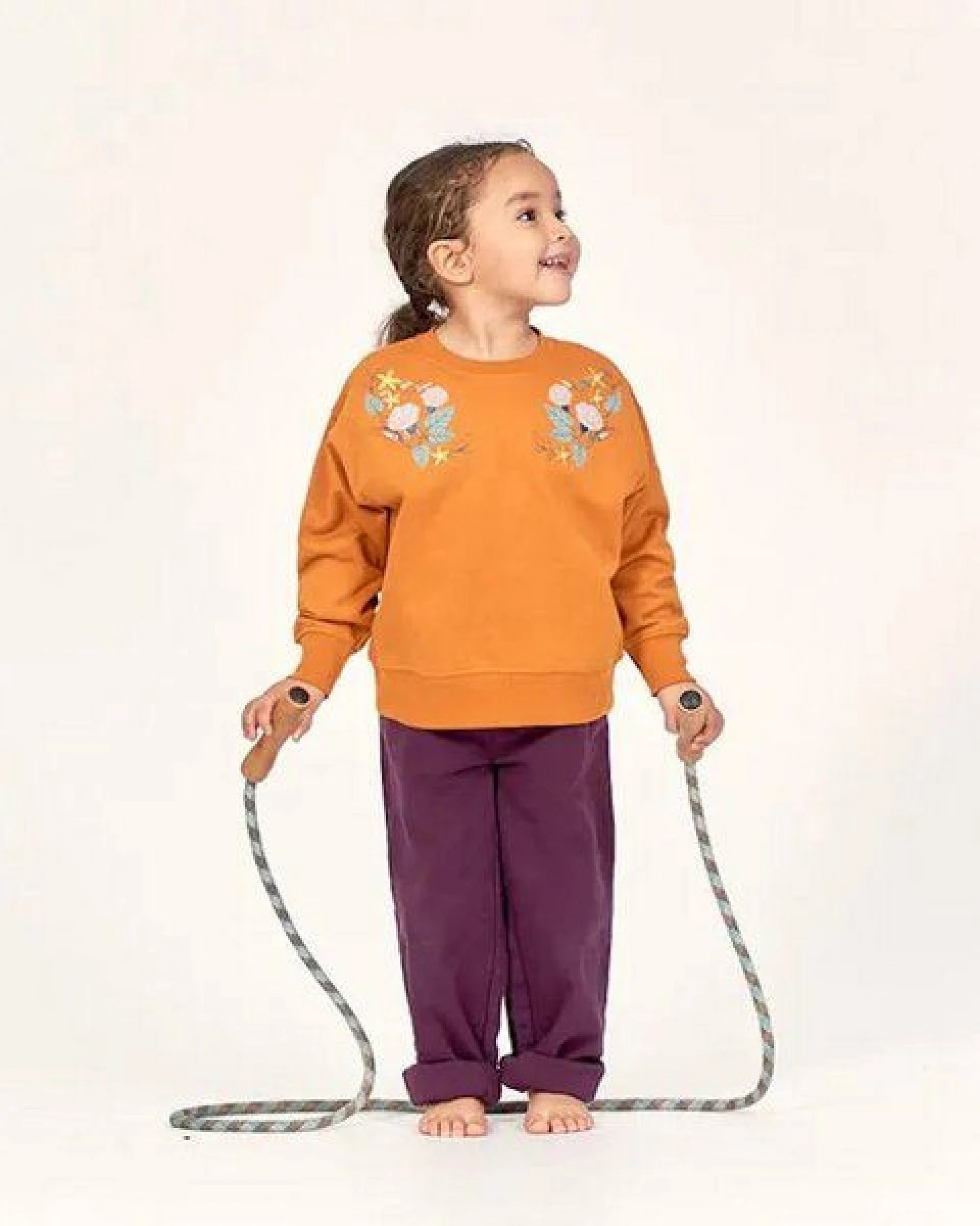 sense-organics Sweatshirt für Mädchen, Modell Dari von Sense Organics – Ansicht 2