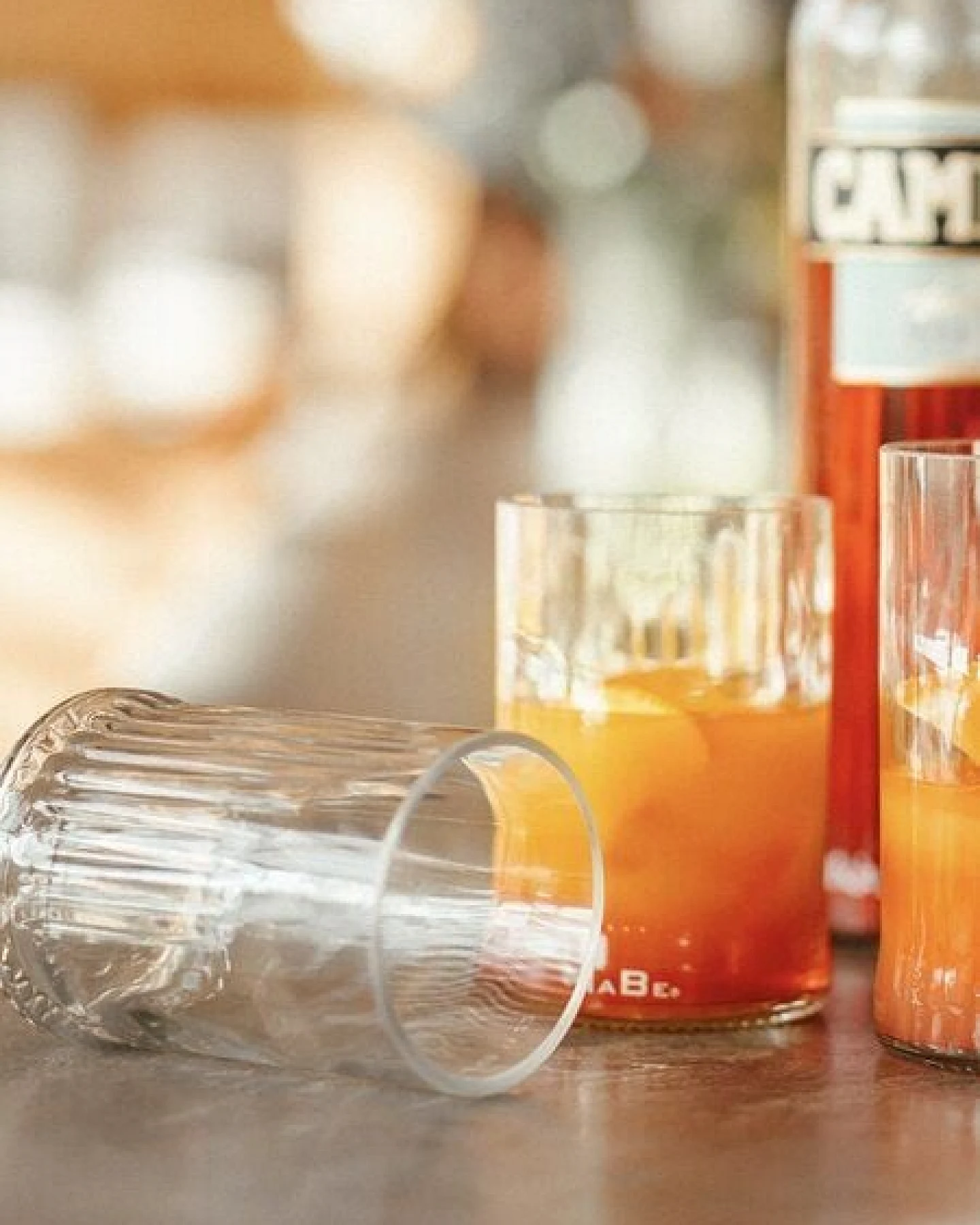 MaBe Glas - Upcycling - aus einer leergetrunkenen Campari Flasche - der Sommer Hit - natürlich auch im Herbst & Winter und im Frühling – Ansicht 3