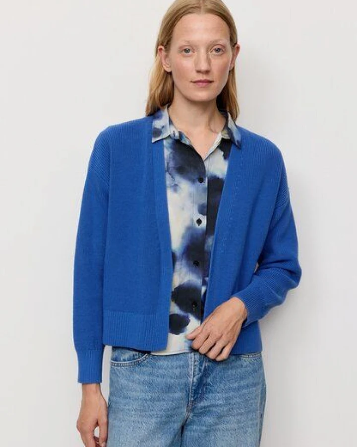 Blau