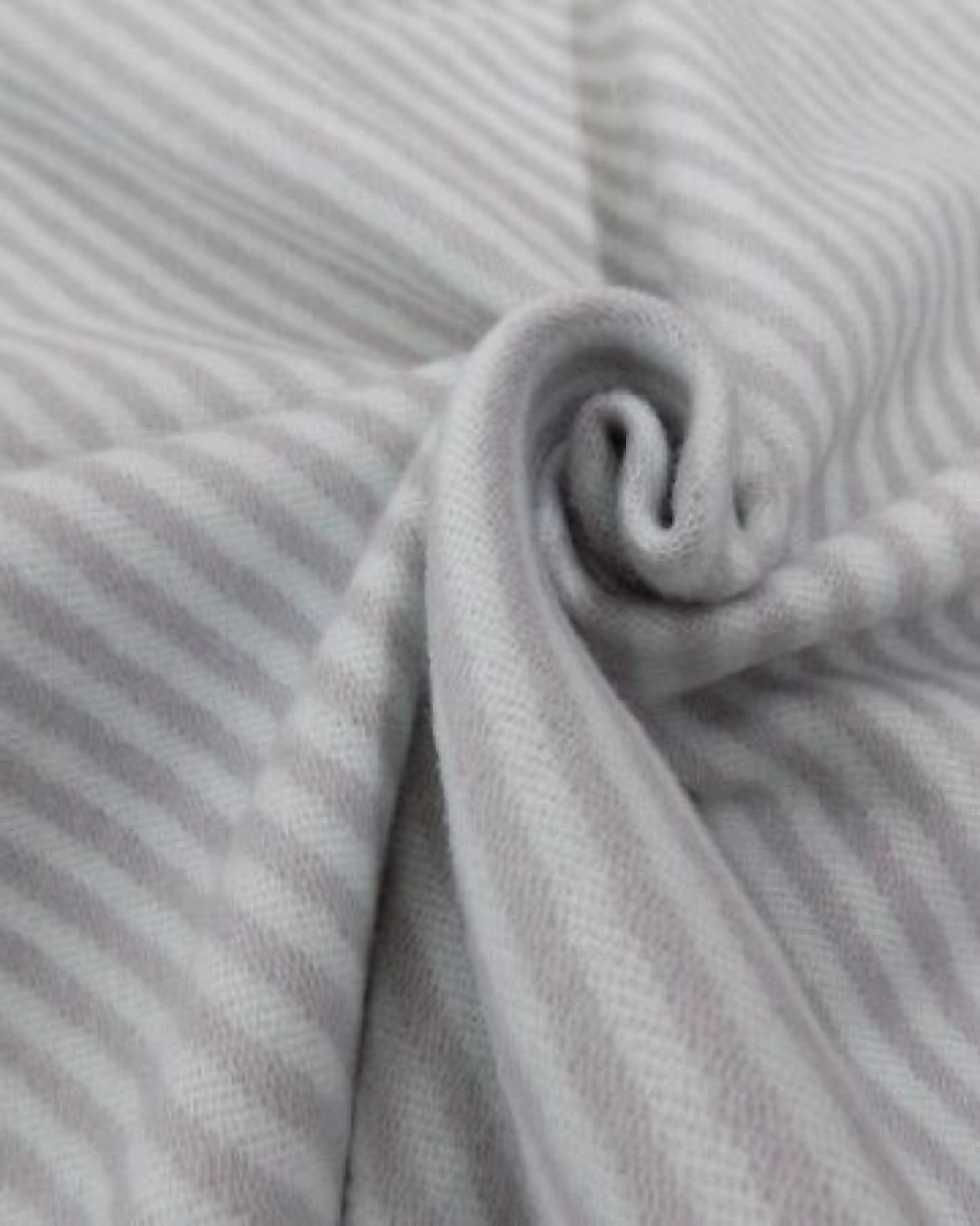 Nature by Adam Kuscheldecke aus 100% Bio-Baumwolle - Made in Germany - Stripes – Ansicht 3