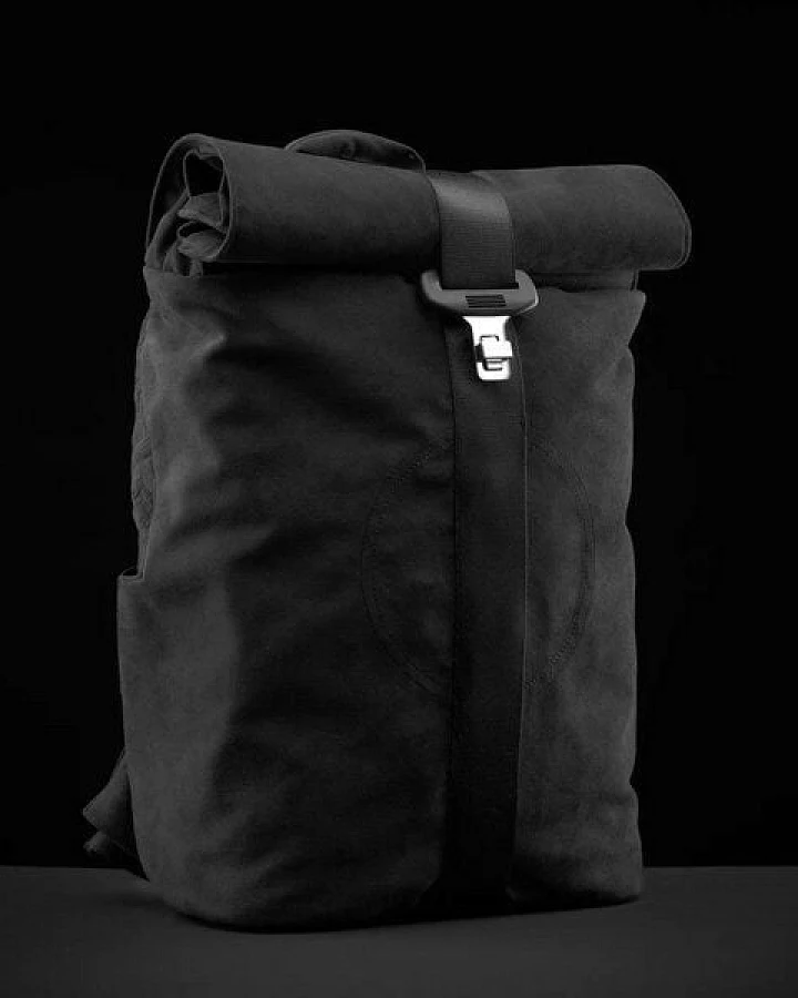 Airpaq Rucksack aus hochwertigem Lederimitat