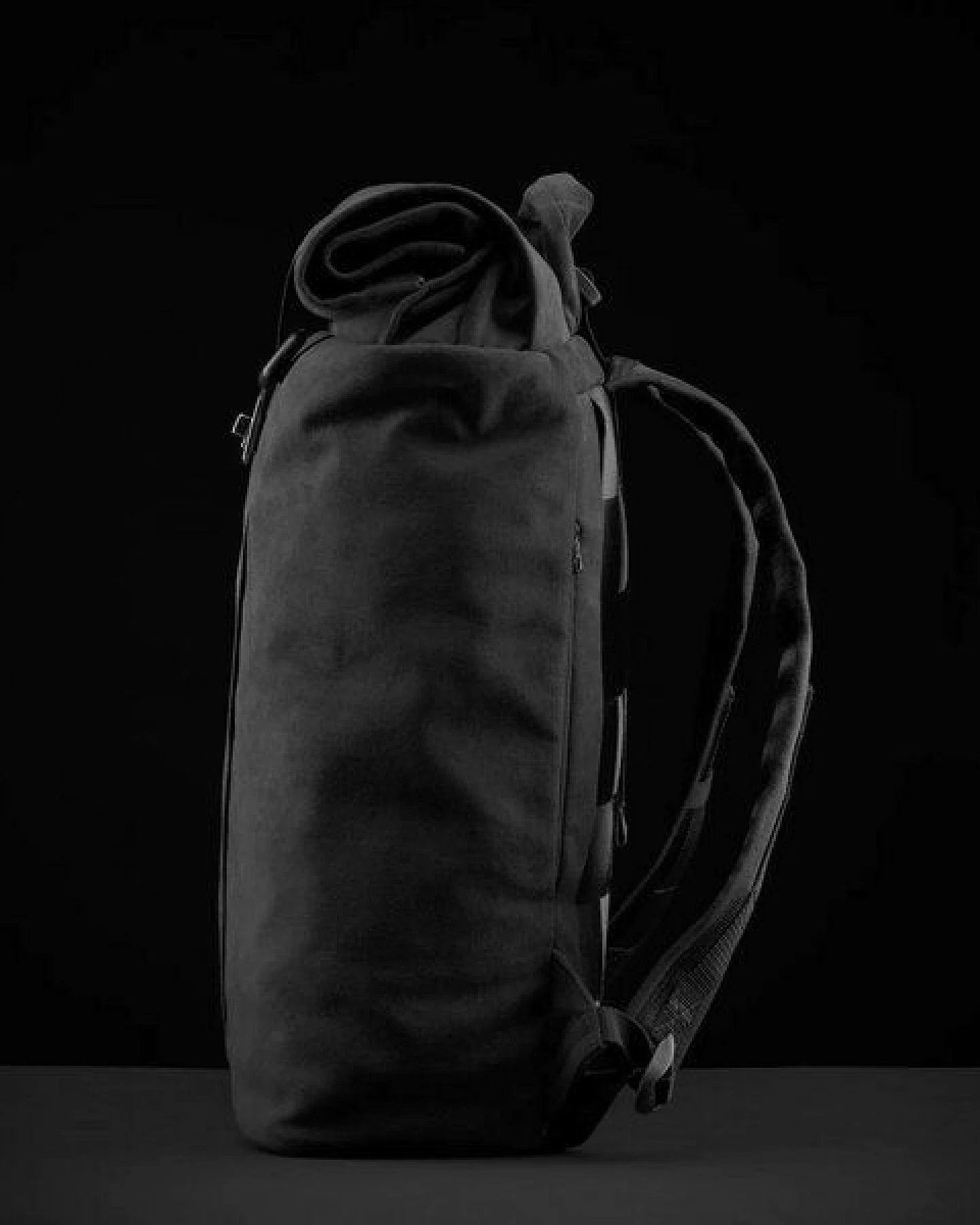 Airpaq Rucksack aus hochwertigem Lederimitat – Ansicht 3