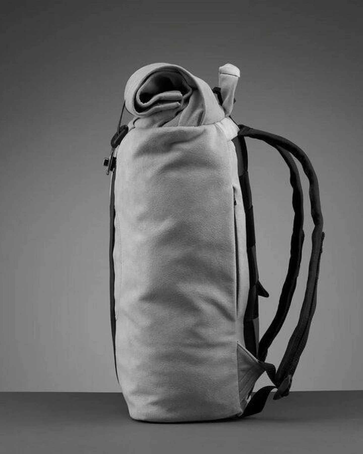 Airpaq Rucksack aus hochwertigem Lederimitat – Ansicht 3