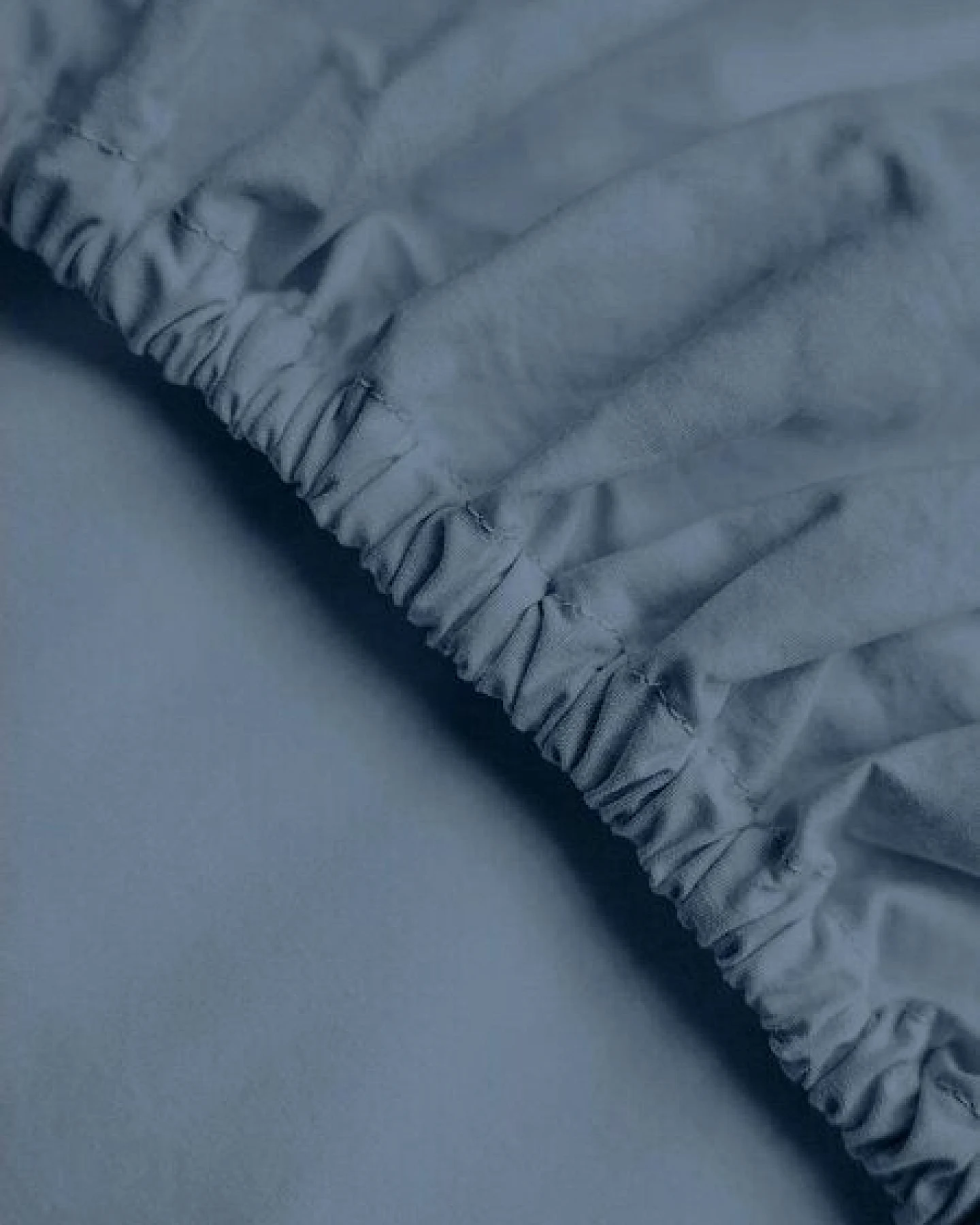 erlich textil Cotton Linen Select Spannbettlaken mit 80% Baumwolle (aus kontrolliert biologischem Anbau) und Leinen, made in Europe – Ansicht 2