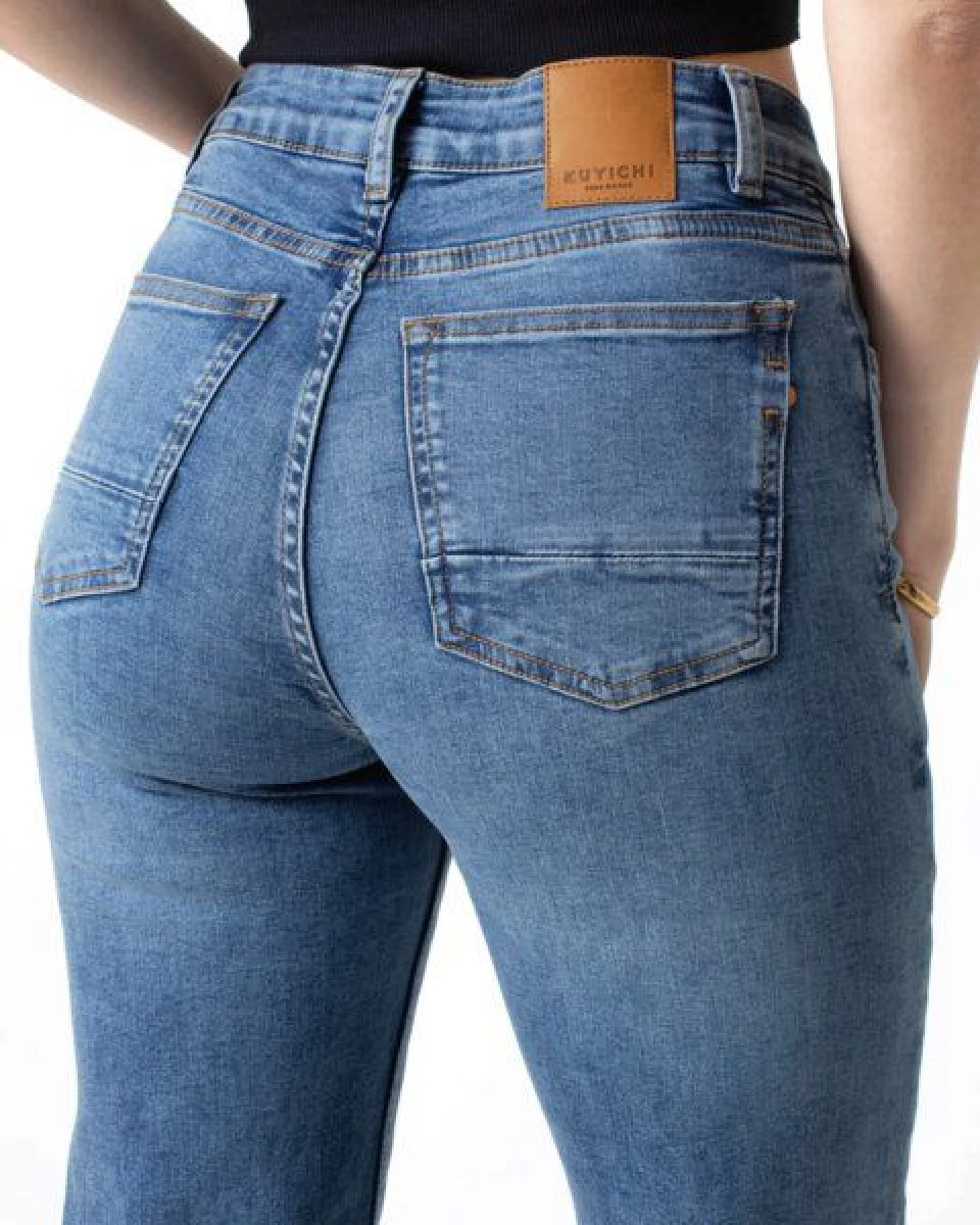 Kuyichi Klassische Slim-Fit Jeans für Frauen - Suzie (Sky High) – Ansicht 2