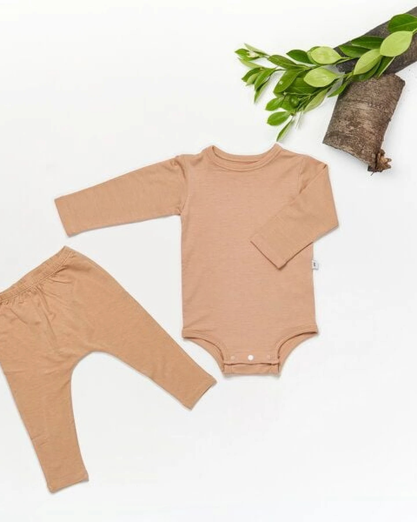 tetoi-vienna TENCEL langarm Body und lange Hose Baby Set "Waldbad" – Ansicht 3