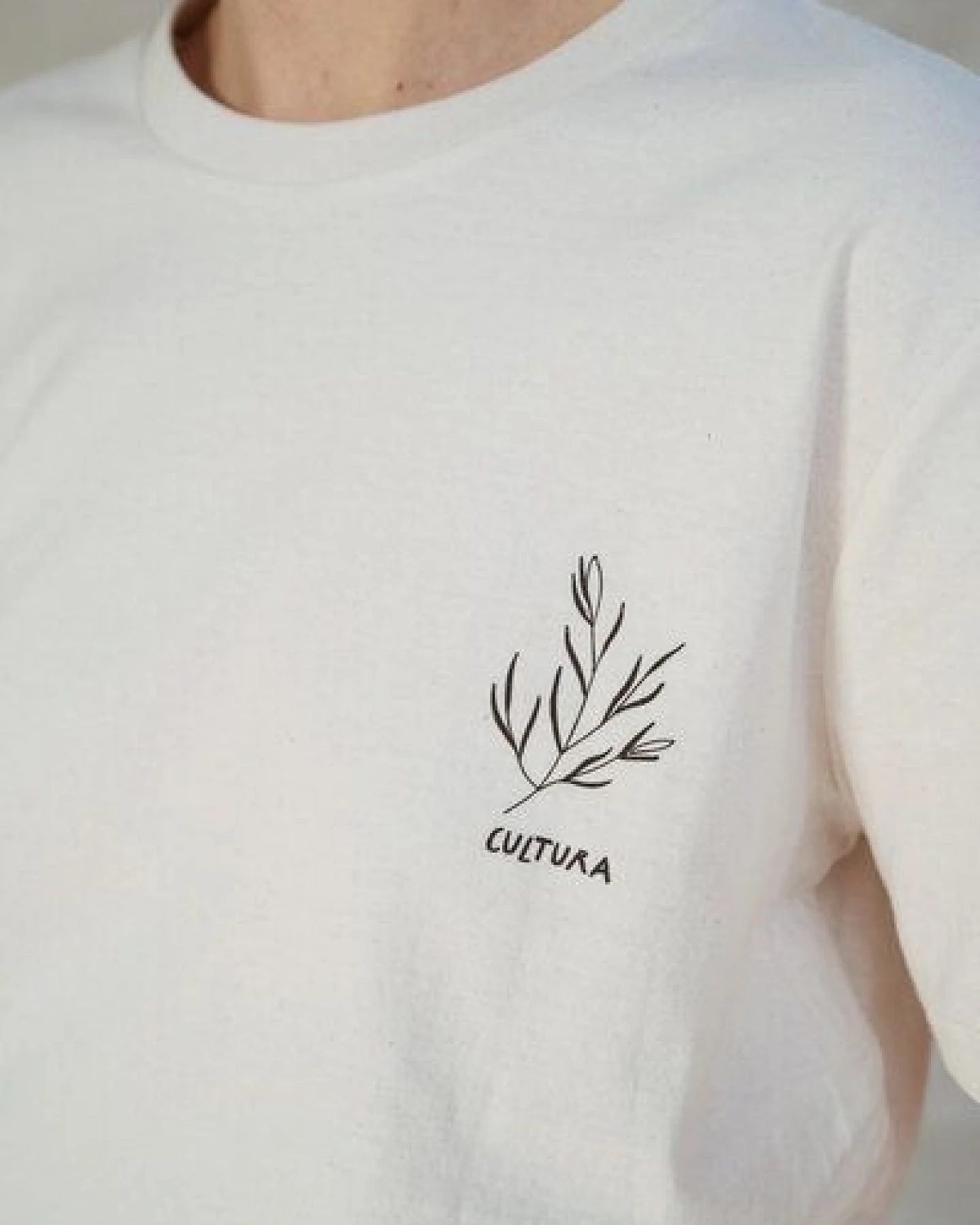 Kultgut NEW Upcycling Generation- Artdesign - Bioshirt / Cultura – Ansicht 4