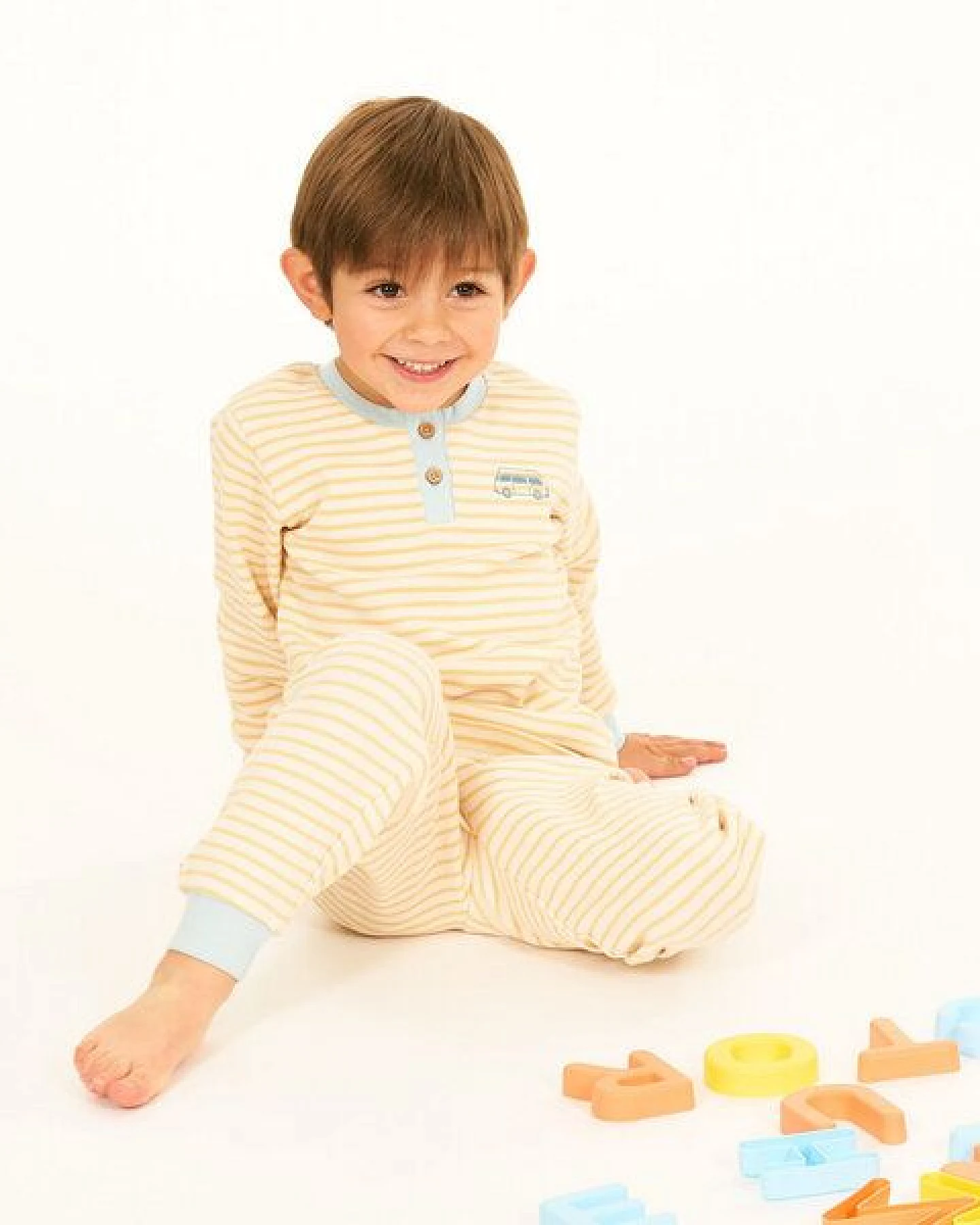 Sense Organics & friends in cooperation with GARY MASH Kinder Schlafanzug feine Ringel aus Biobaumwolle – Ansicht 2