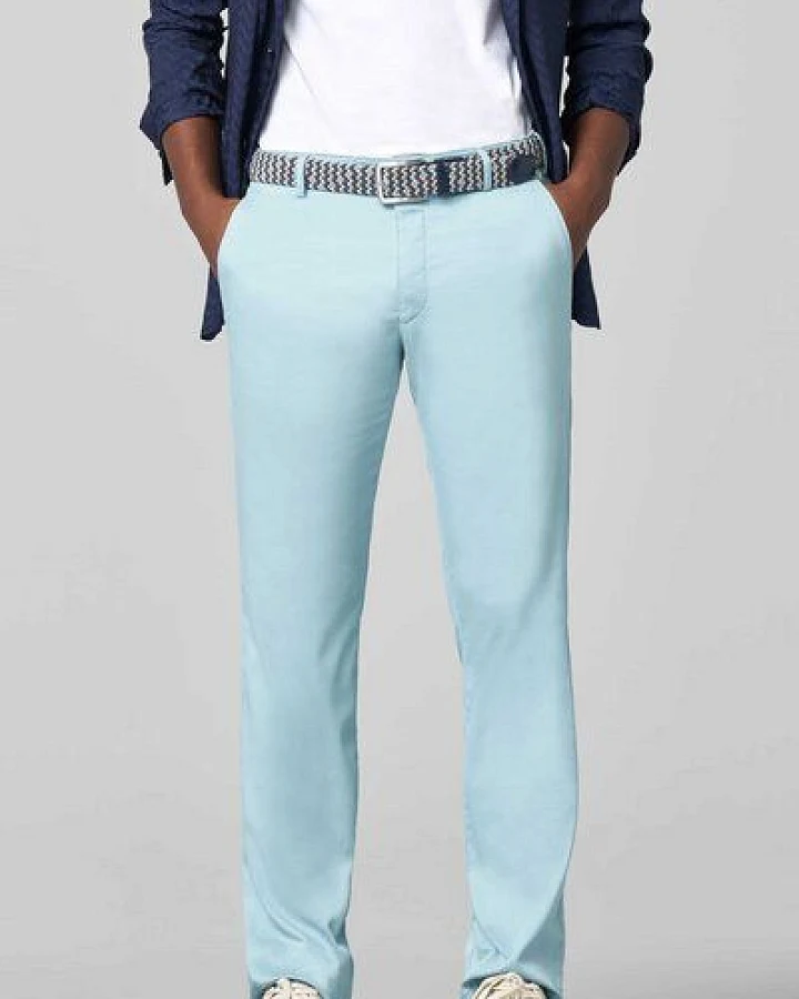 Blau