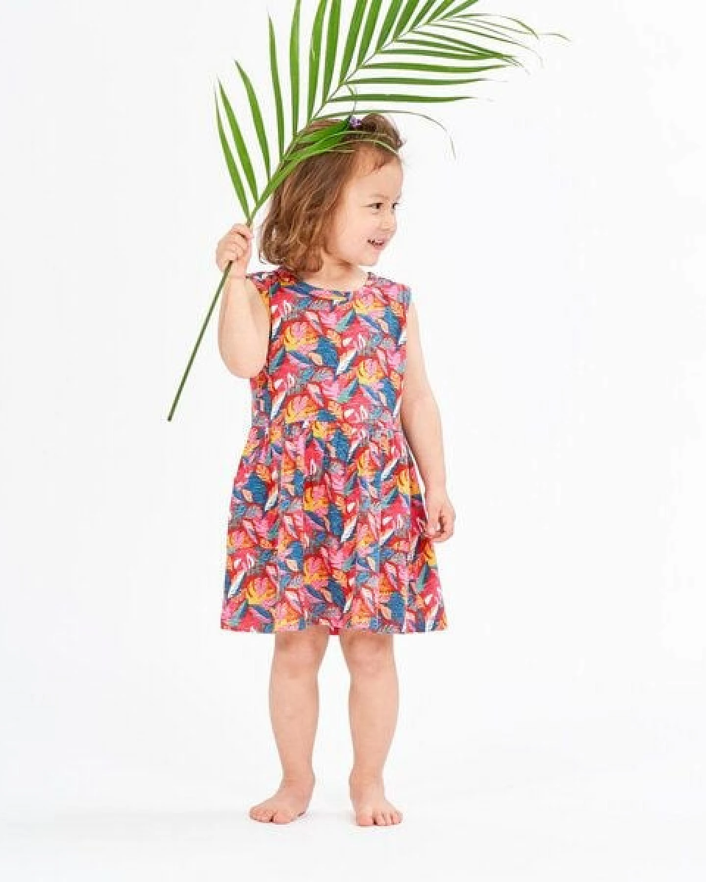 Sense Organics & friends in cooperation with GARY MASH Mädchenkleid aus Bio-Baumwolle – Ansicht 4