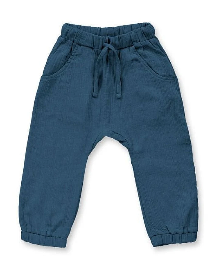 Sense Organics & friends in cooperation with GARY MASH Weiche, luftige Sommerhose aus Bio-Musselin