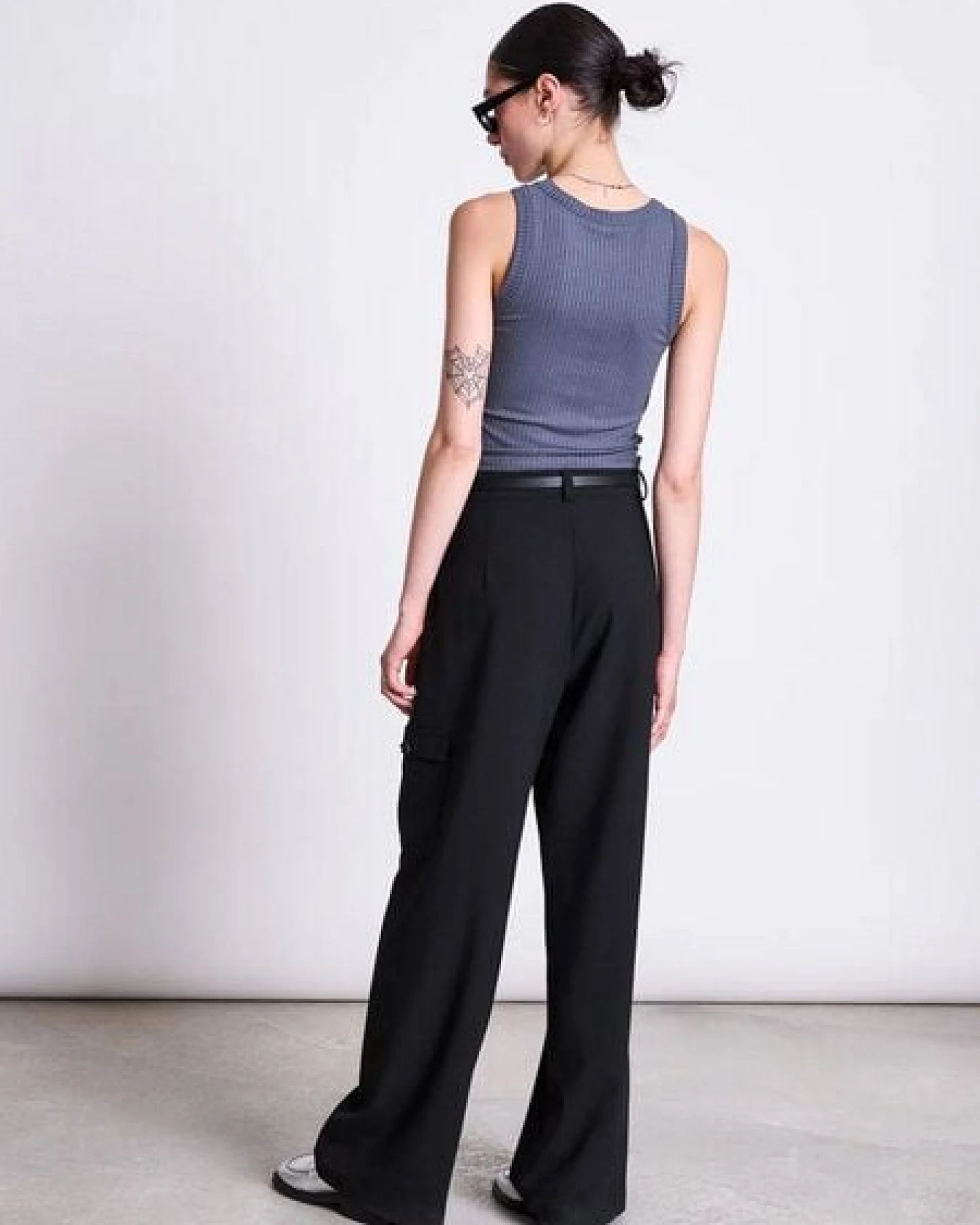 JAN N JUNE Rib Tank Top Porto - Damen Shirt aus einem Lyocell/Elasthan-Mix – Ansicht 4