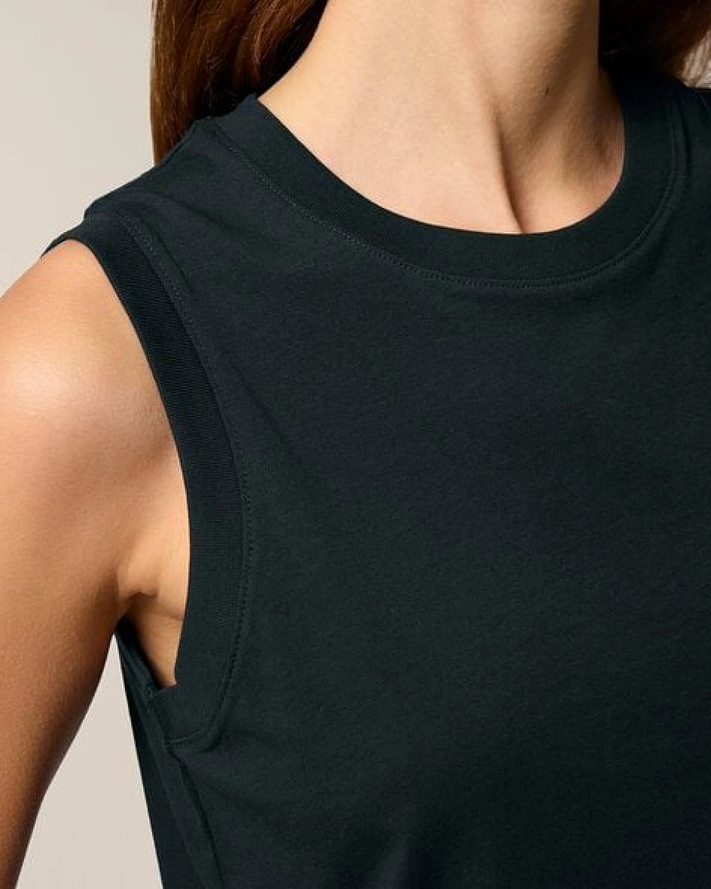 FAIRTICKEN BASICS Damen Shirt ohne Ärmel aus 100% Bio-Baumwolle – Ansicht 3