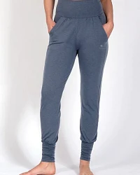 Grau (Blue Grey)