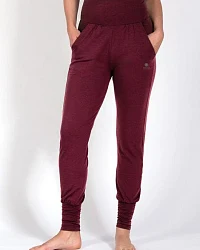 Rot (Dark Red)