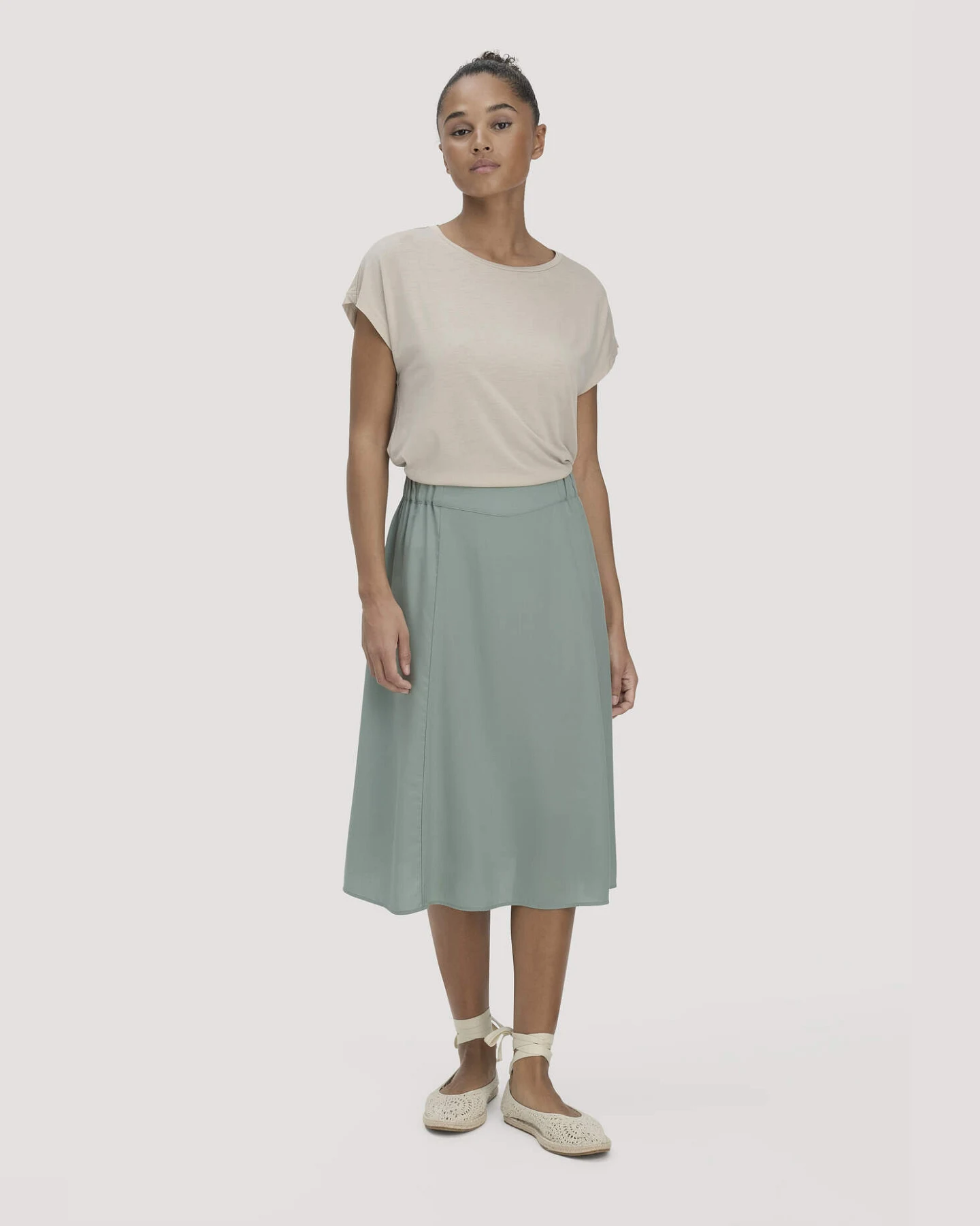 hessnatur Damen T-Shirt Oversize aus TENCEL™ Lyocell mit Bio-Baumwolle - beige - Größe XL – Ansicht 2