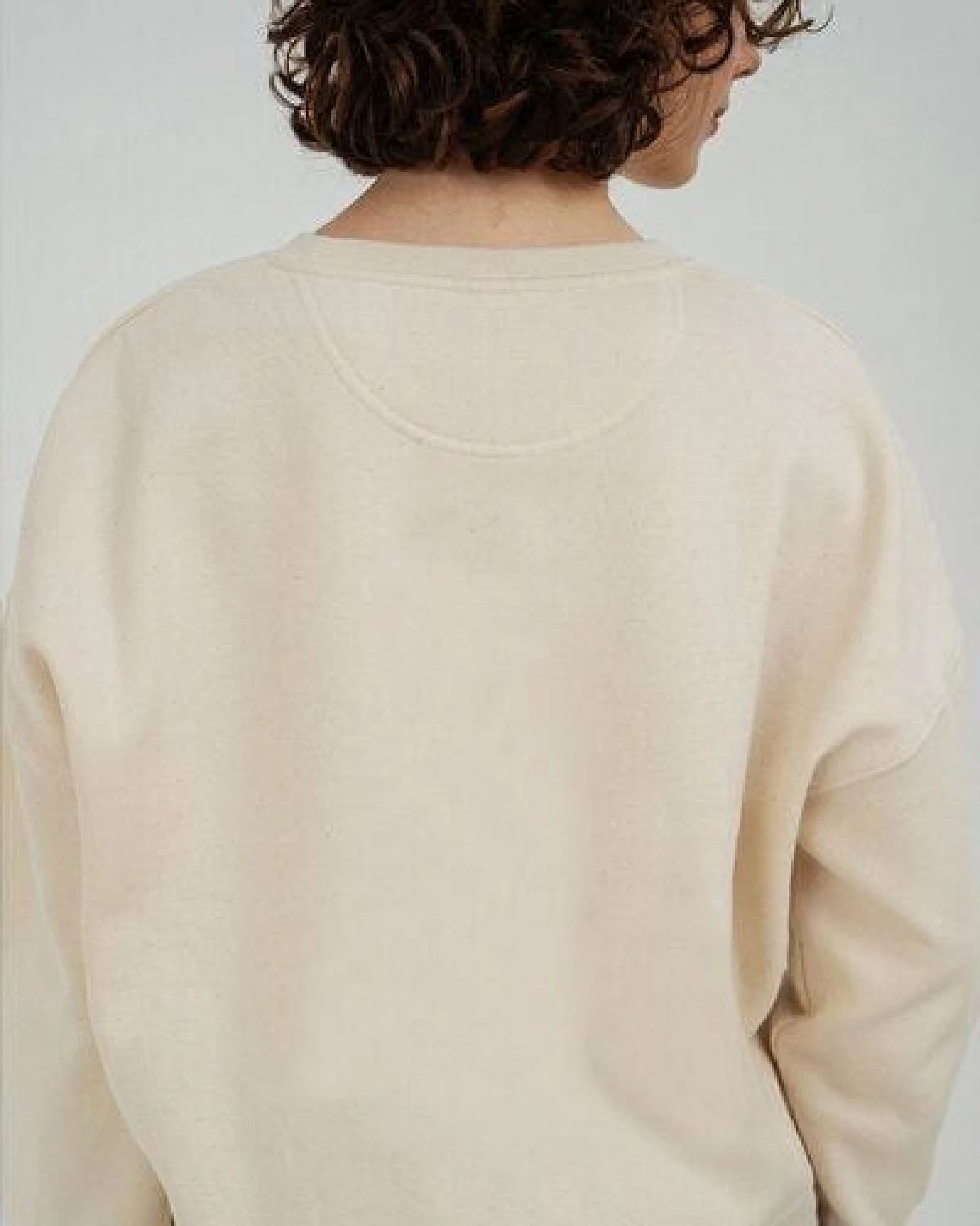 Kultgut Goodness Sweater 100% Bio-Baumwolle - Ein schöner Allrounder im Boxistyle – Ansicht 3
