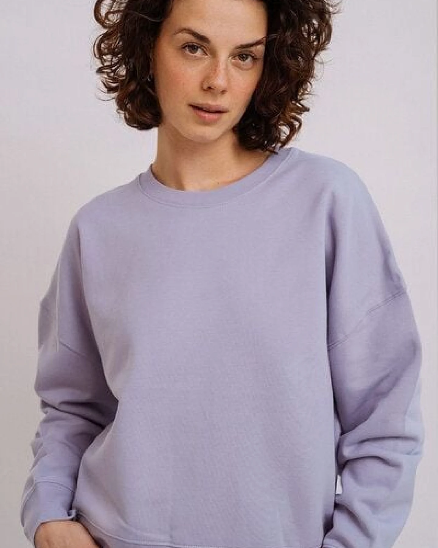 Kultgut Goodness Sweater 100% Bio-Baumwolle - Ein schöner Allrounder im Boxistyle – Ansicht 3