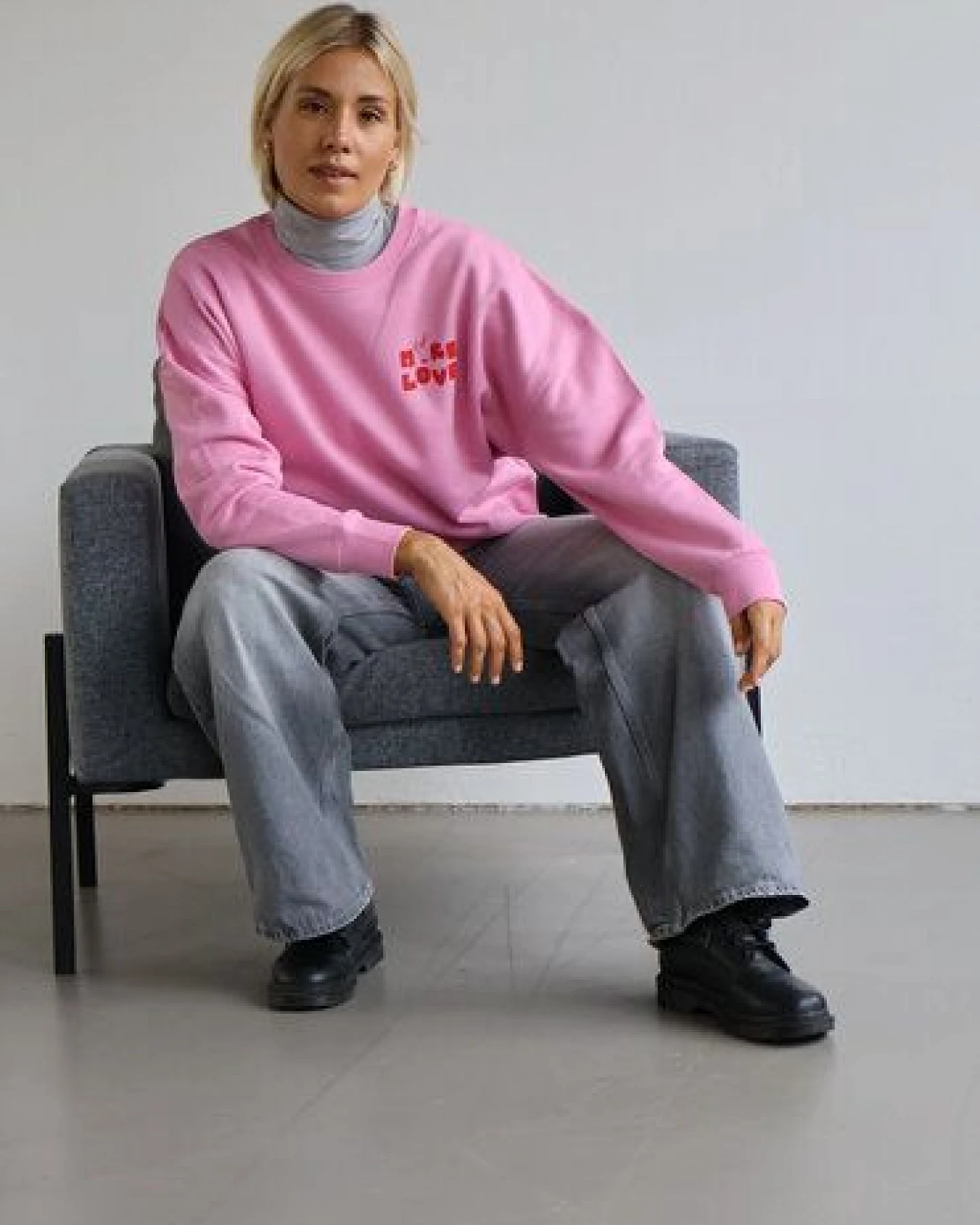 Kultgut Kindness Sweater 100% Bio-Baumwolle - Boxistyle/ More Love – Ansicht 2