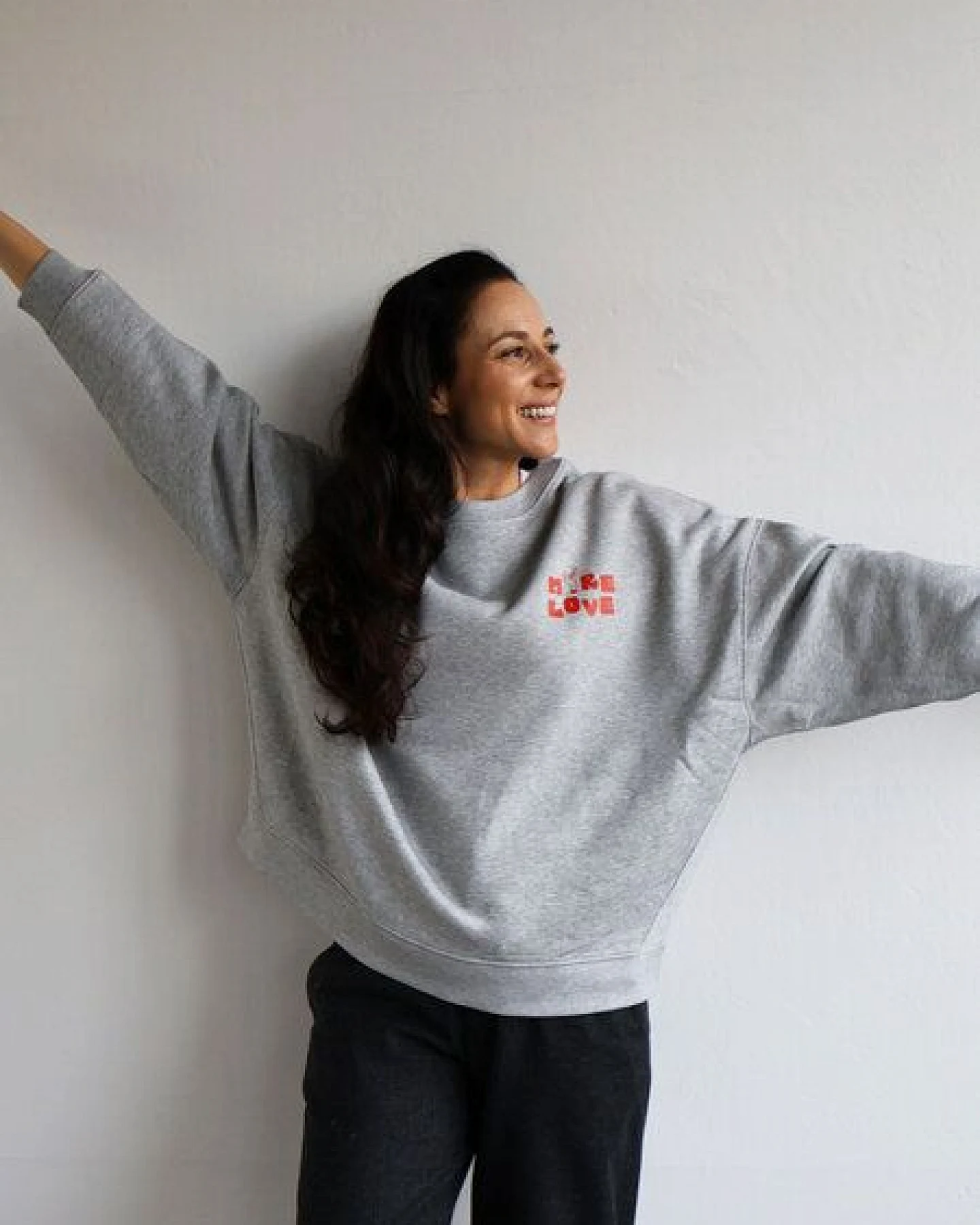 Kultgut Kindness Sweater 100% Bio-Baumwolle - Boxistyle/ More Love – Ansicht 2
