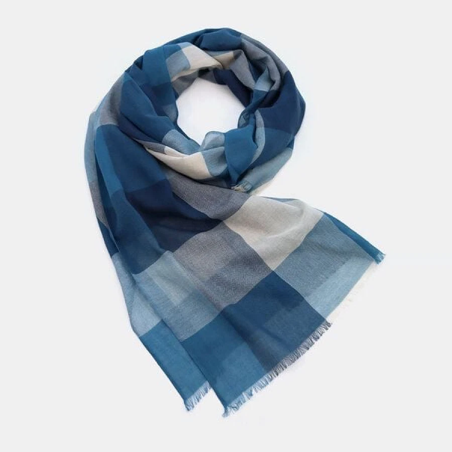 Blau