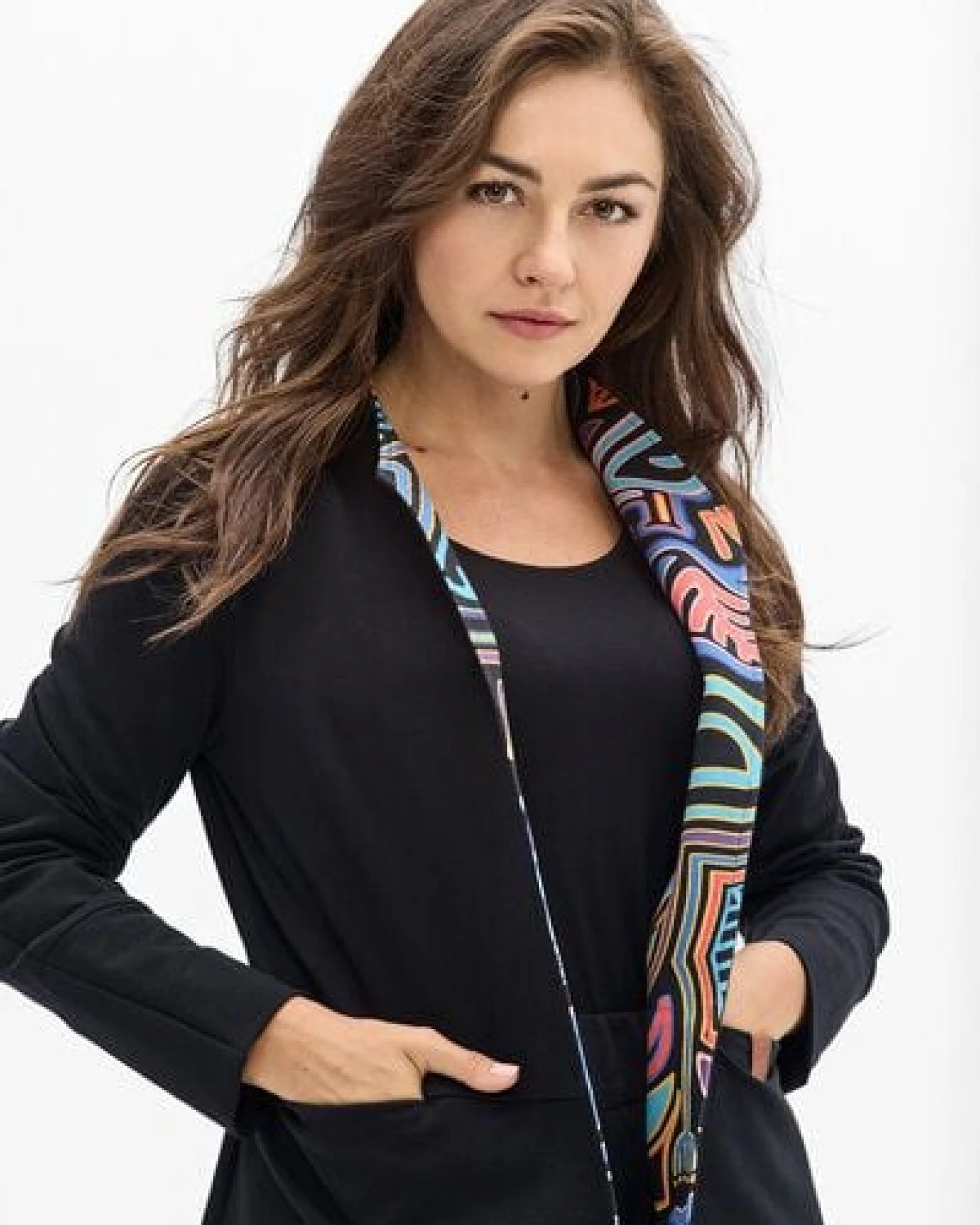 Blazer Tica Damen – taillierte Jacke aus Bio-Baumwolle – nachhaltig & fair produziert in der EU – elegantes Design mit KOKOworld-Details – Ansicht 4