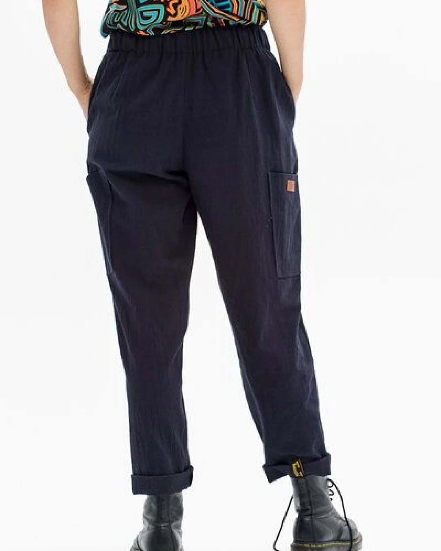 KOKOworld Hose Faro – Lässige Hose mit schmal zulaufendem Bein – 100% Baumwolle – mit Taschen – 100% in der EU fair produziert – Ansicht 4
