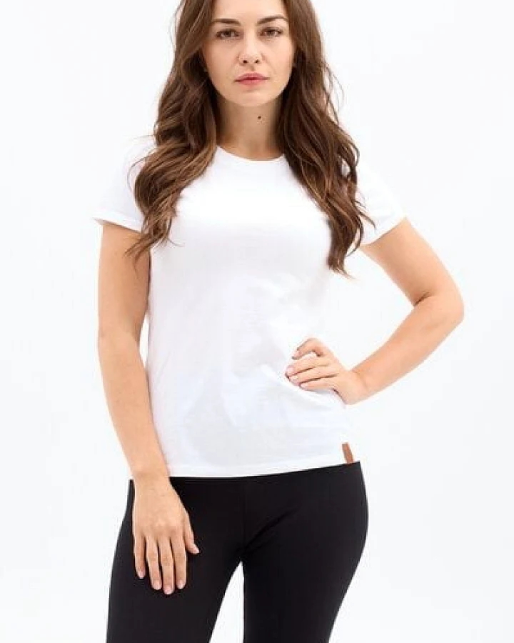 KOKOworld Bluse Zoja – Kurze Ärmel & runder Ausschnitt – KOKO-Print auf dem Rücken – 100% Bio-Baumwolle – Fair produziert in Polen