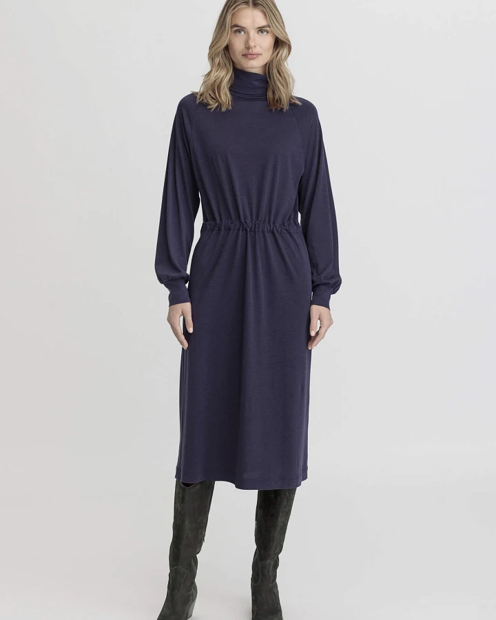 hessnatur Damen Jersey Kleid Midi Relaxed aus TENCEL™ Lyocell mit Bio-Baumwolle - blau - Größe 34