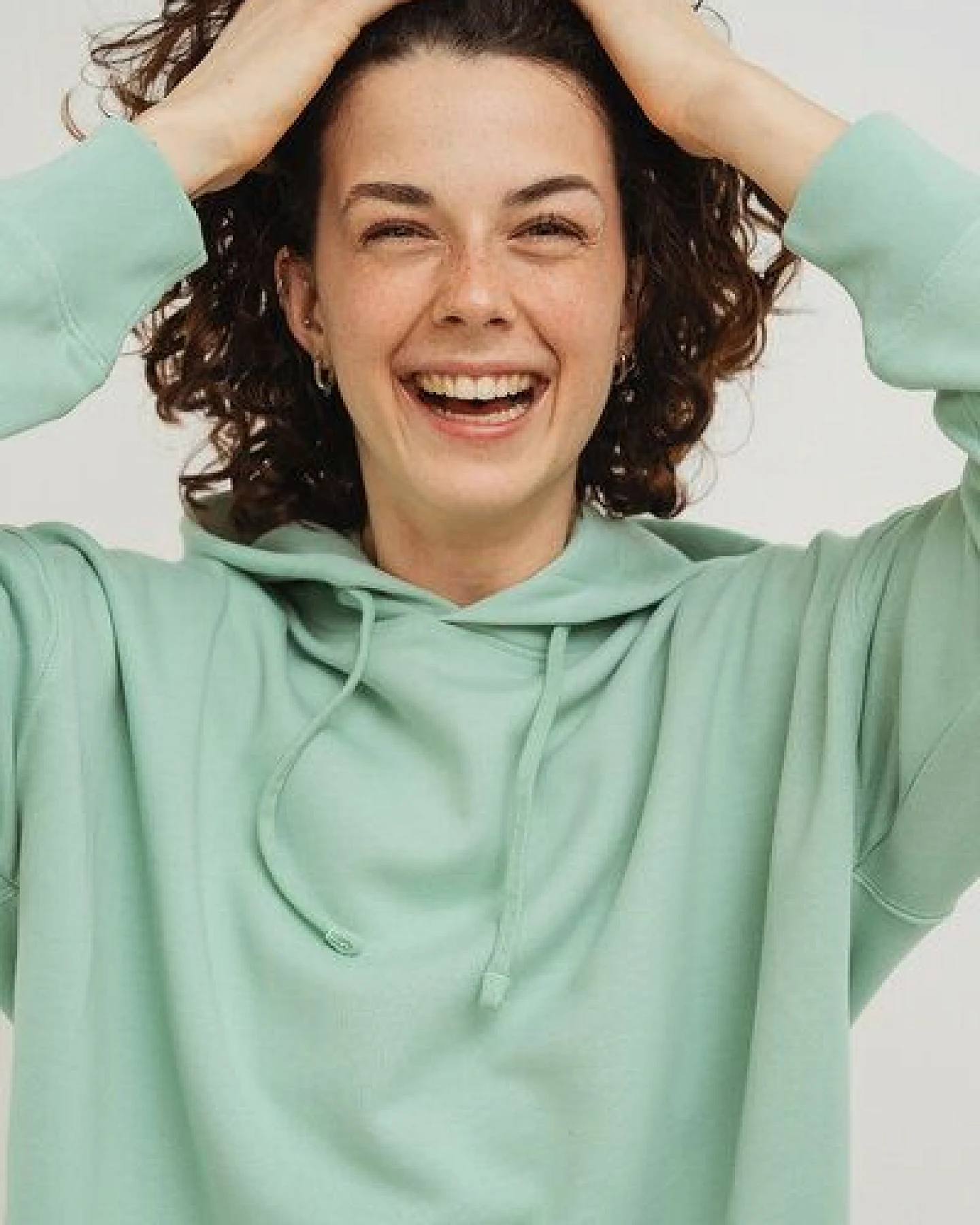 Kultgut Biofair- Goodness Hoodie 100% Biobaumwolle / Clara – Ansicht 3
