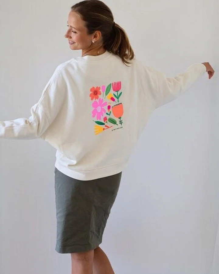 Kultgut Artdesign - Biofair- Kuscheliger Sweatpullover / Let the flowers shine