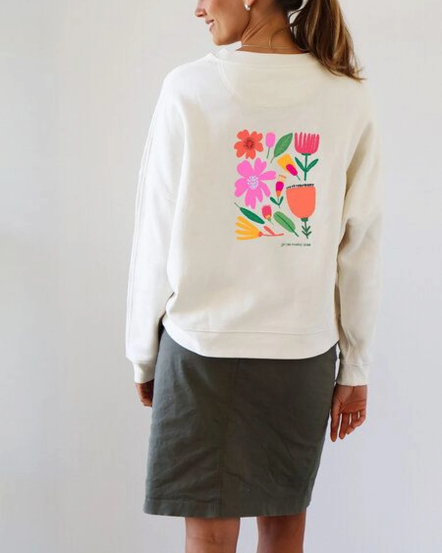 Kultgut Artdesign - Biofair- Kuscheliger Sweatpullover / Let the flowers shine – Ansicht 3