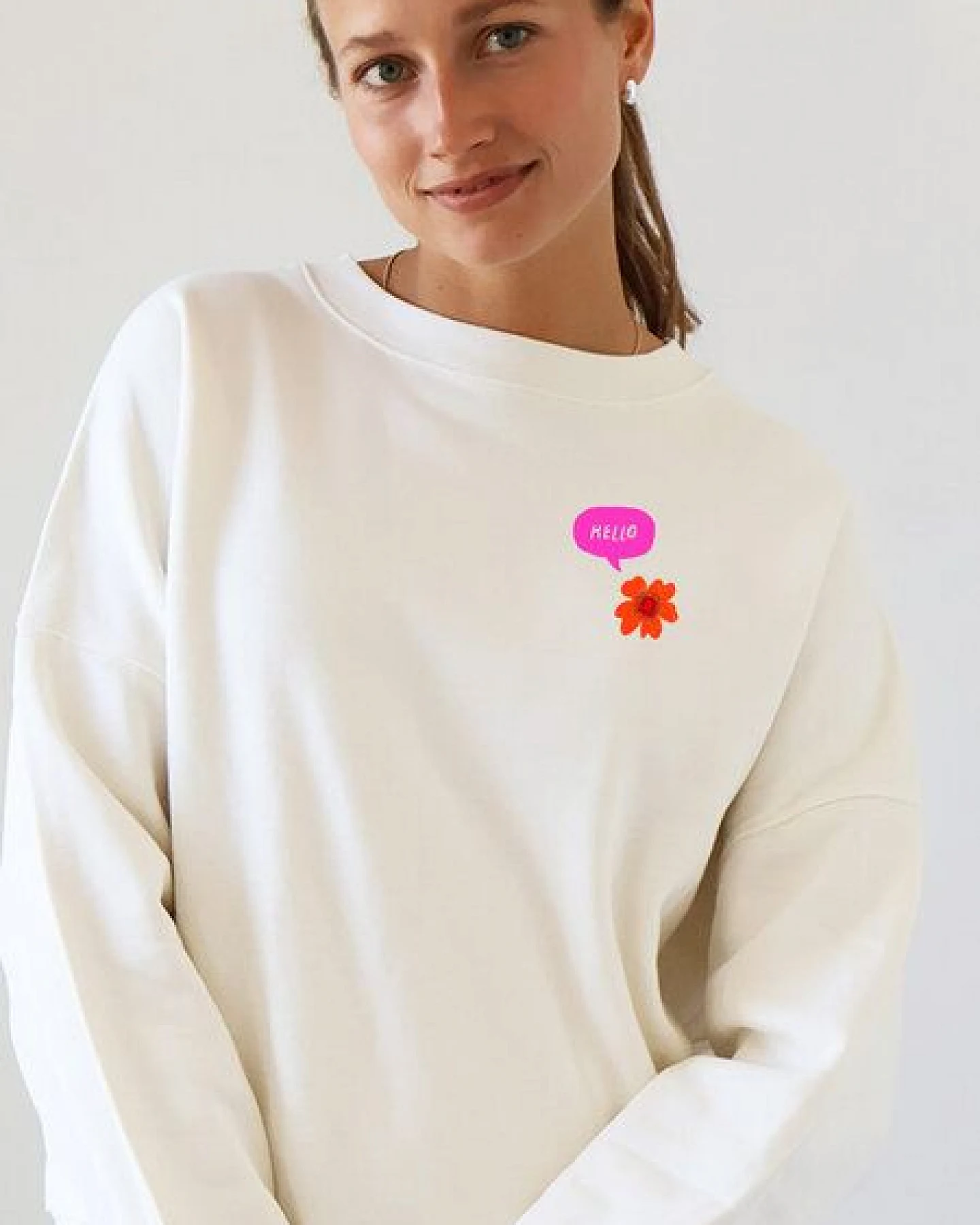 Kultgut Artdesign - Biofair- Kuscheliger Sweatpullover / Let the flowers shine – Ansicht 2
