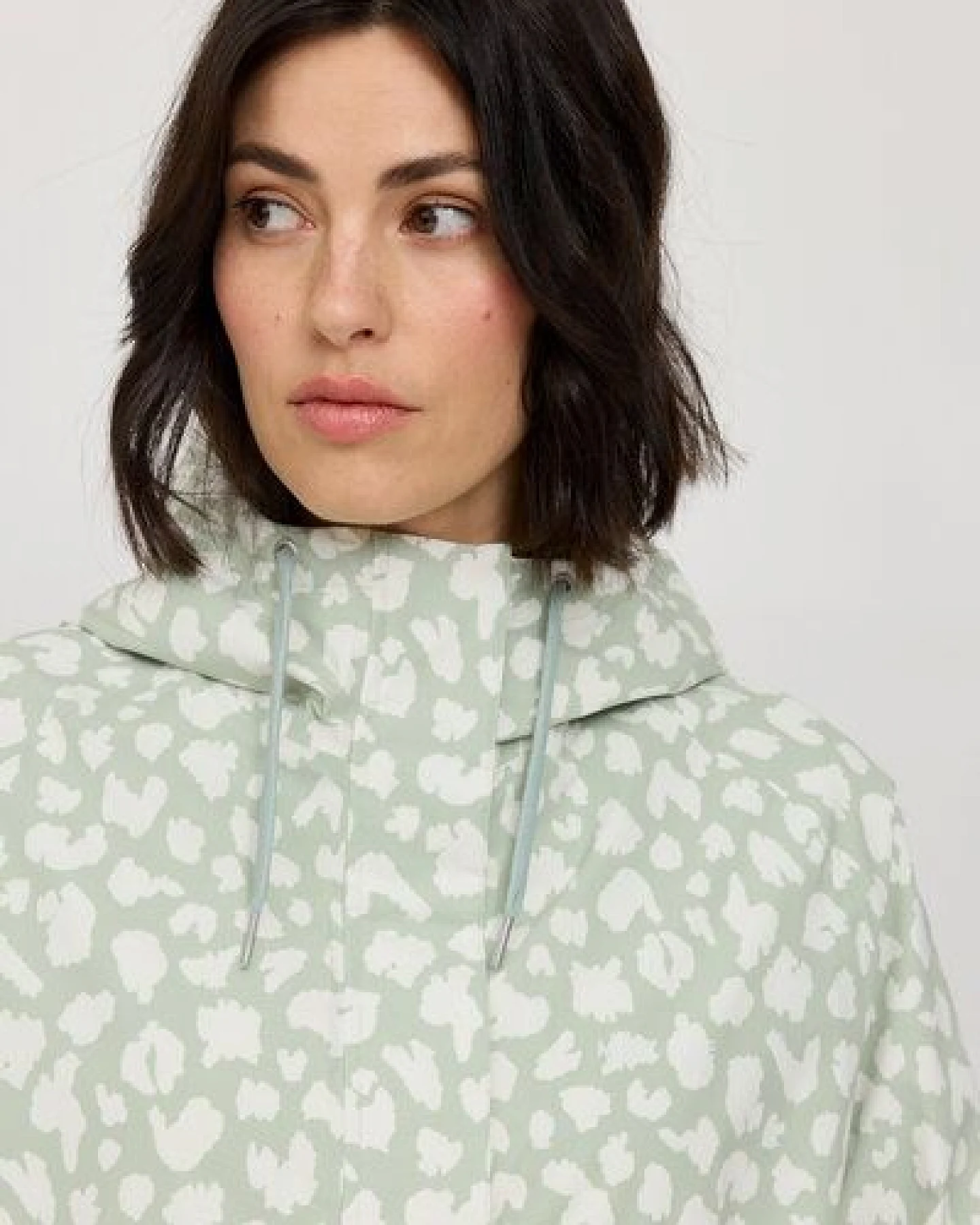 Mazine Oversized Regenmantel aus recykeltem Plastik – Ansicht 3