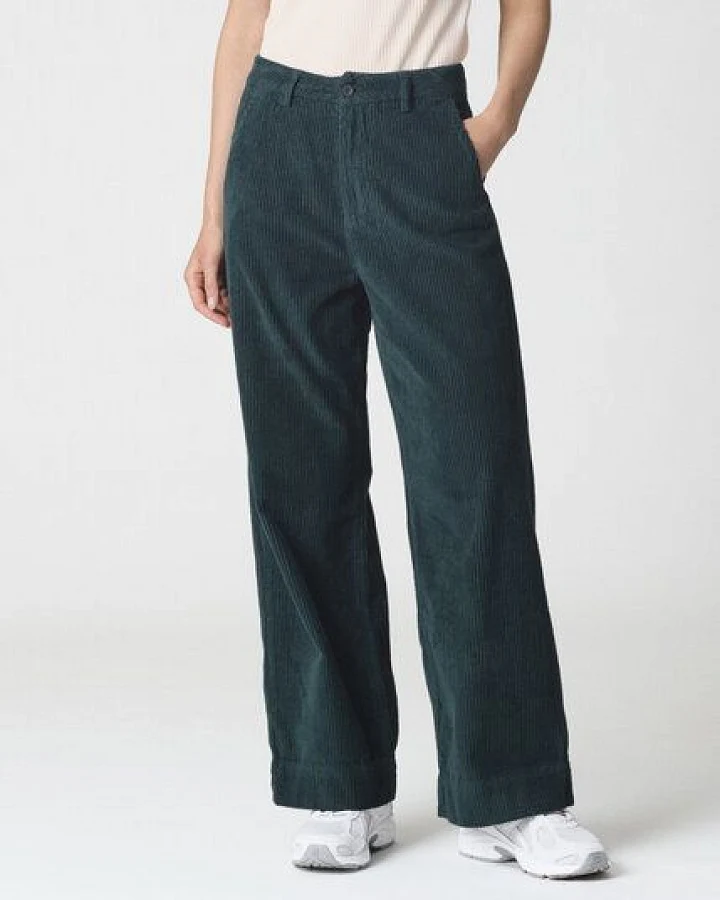 Produktseite: Klitmøller Collective Cordhose Lydia Jumbo