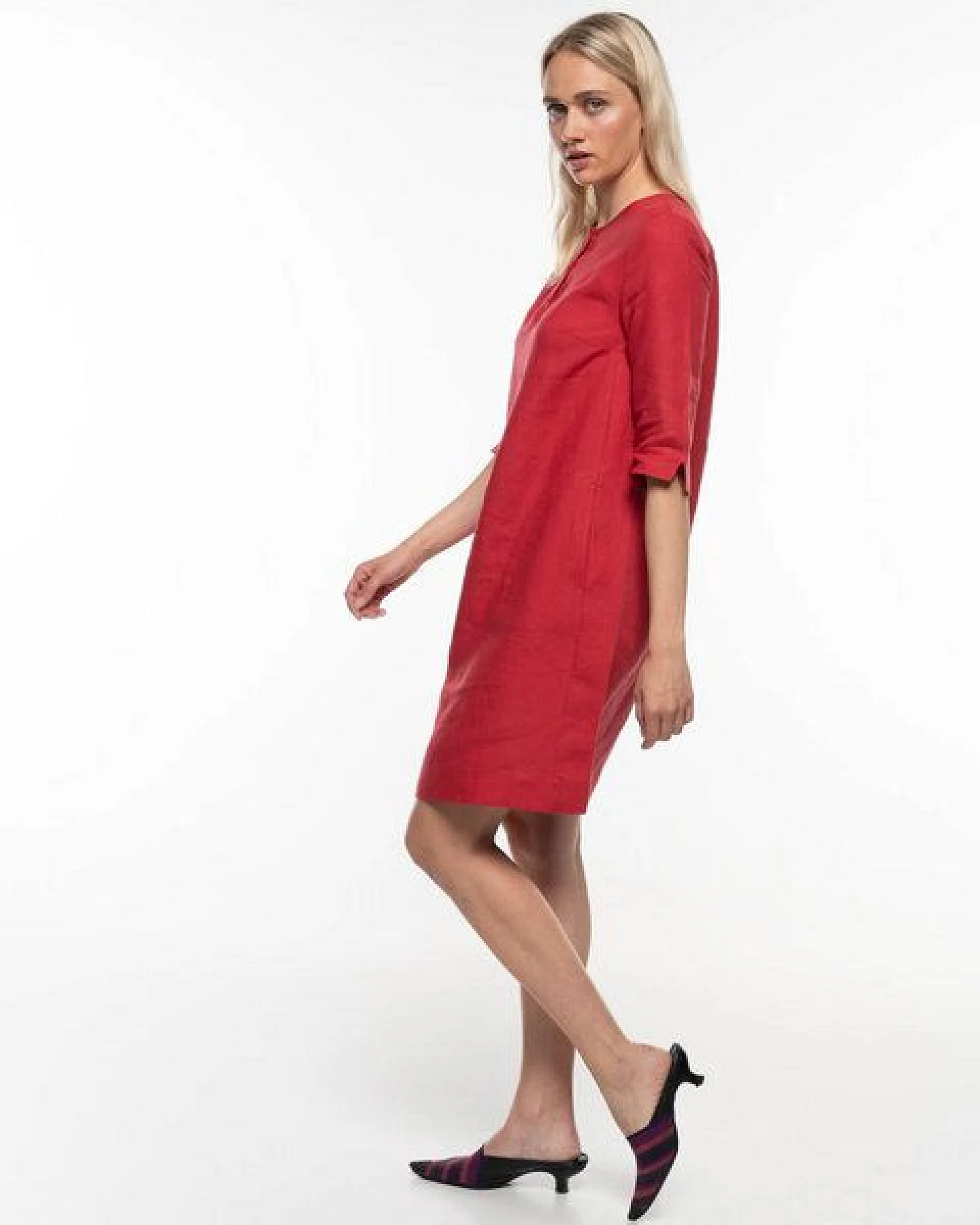 Alma & Lovis Legeres Tunika-Kleid mit Knopfleiste aus reinem Leinen – Ansicht 3