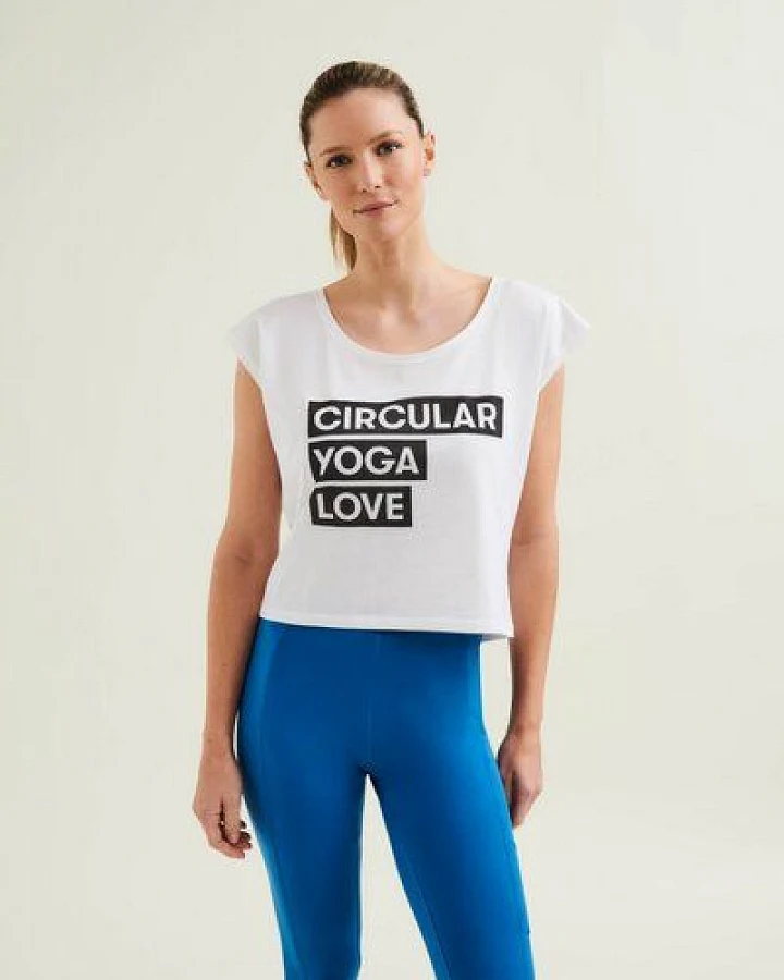 Wellicious Cropped Dance Vest with Print