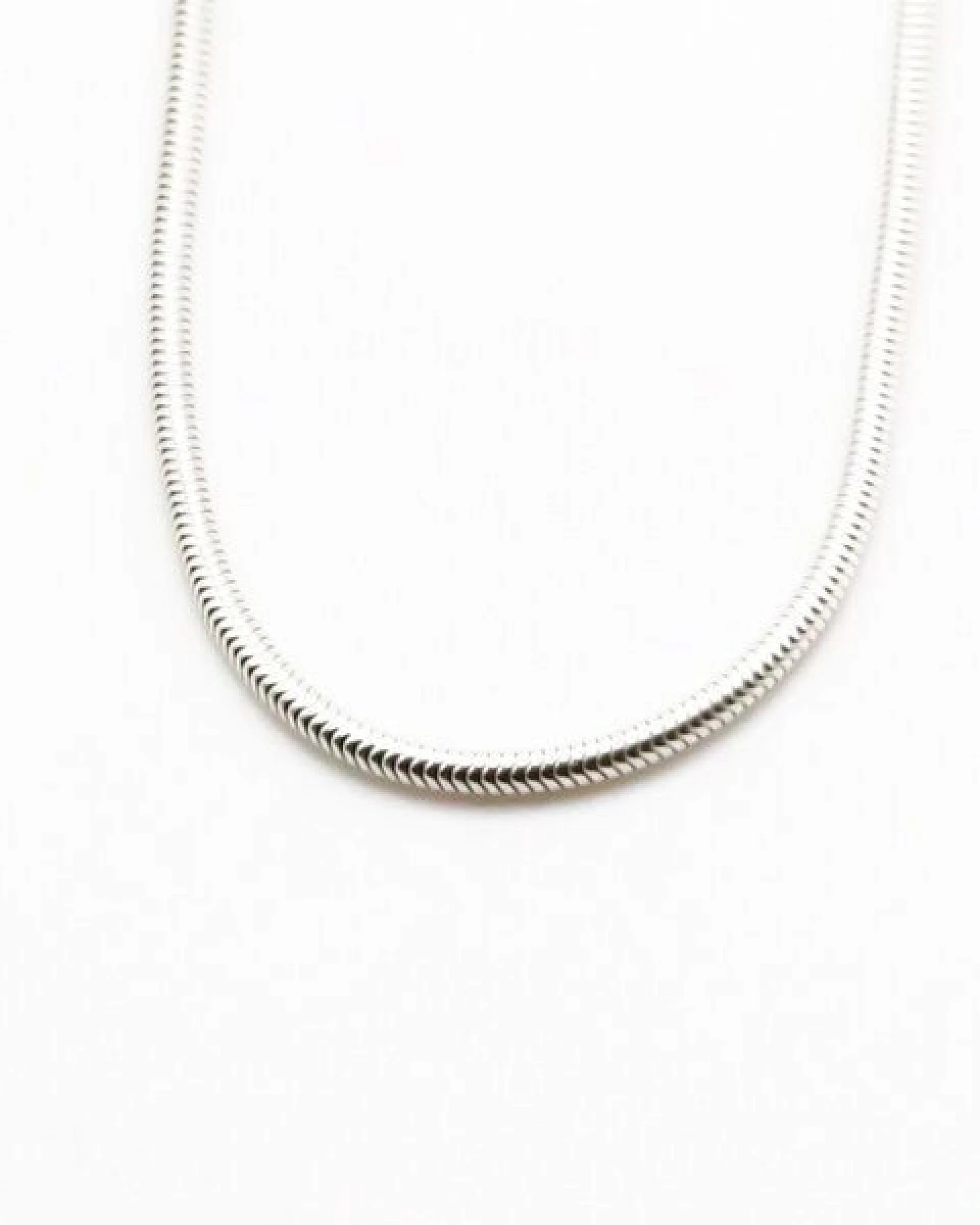 juni Schlangenkette Choker 45cm Halskette aus recyceltem Silber, hergestellt in Deutschland – Ansicht 4