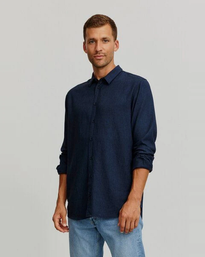Blau