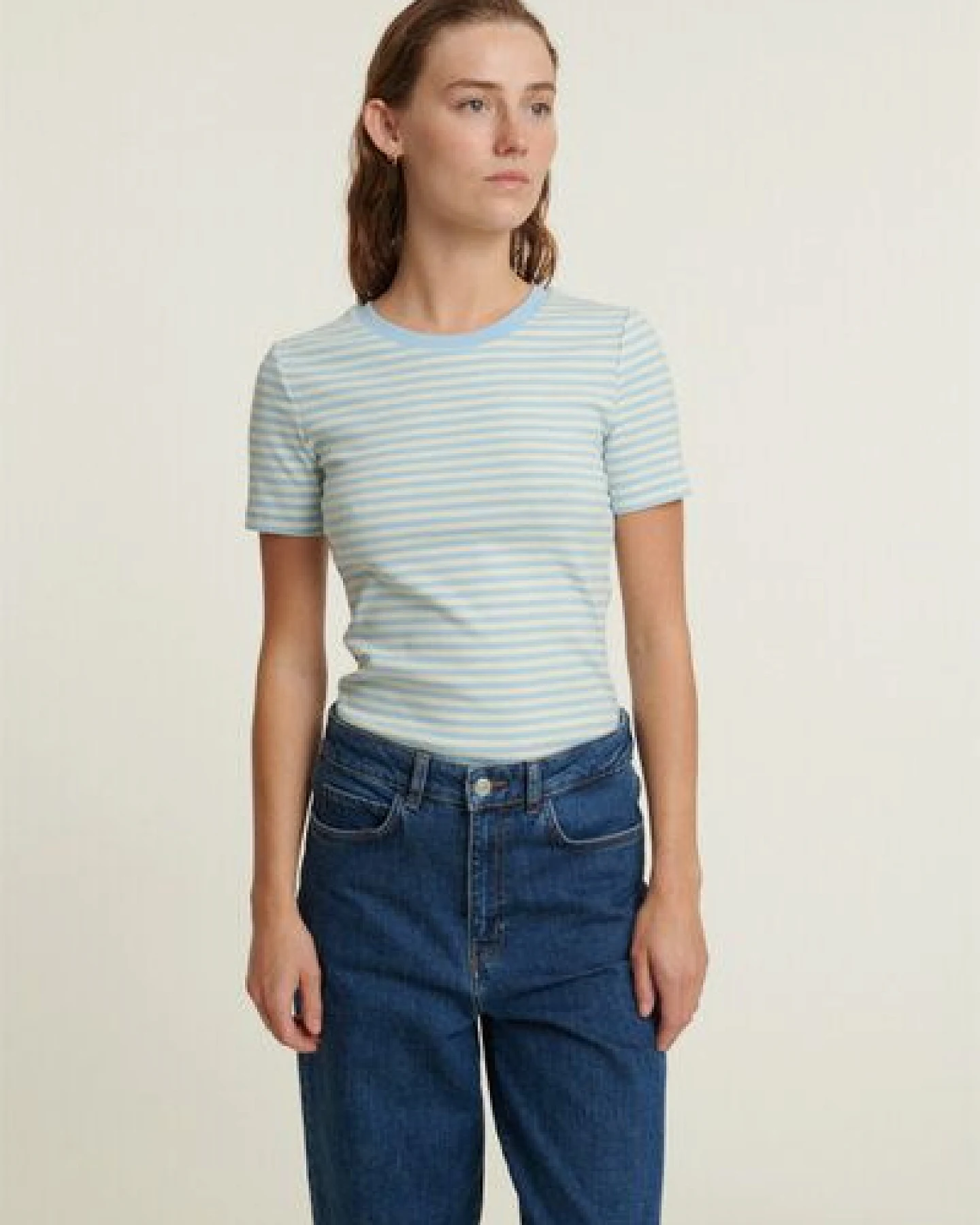 Basic Apparel Ludmilla T-Shirt mit Rundhalsausschnitt aus Bio-Baumwolle – Ansicht 3
