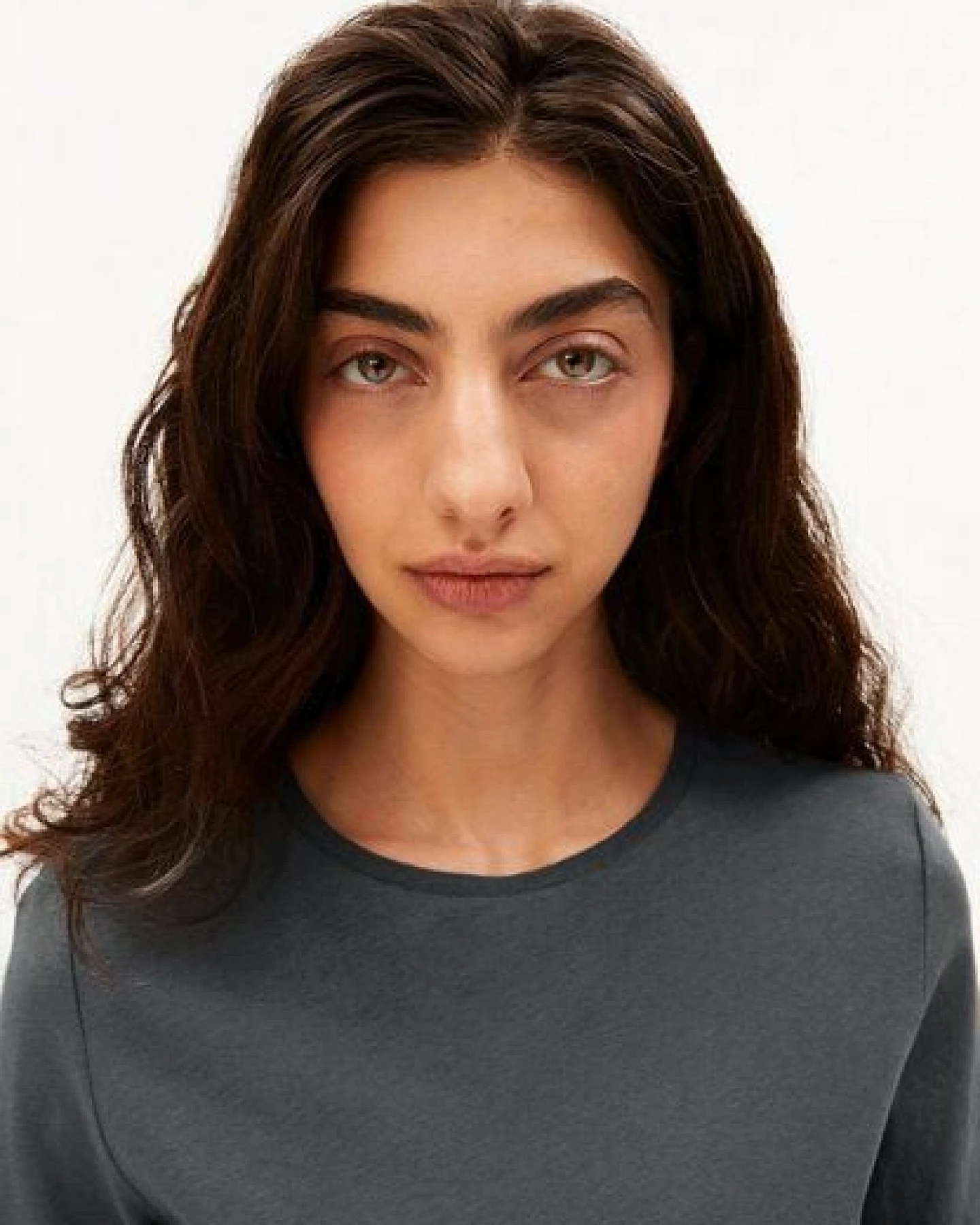 ARMEDANGELS LUALAA Damen T-Shirt aus Leinen-Mix – Ansicht 3