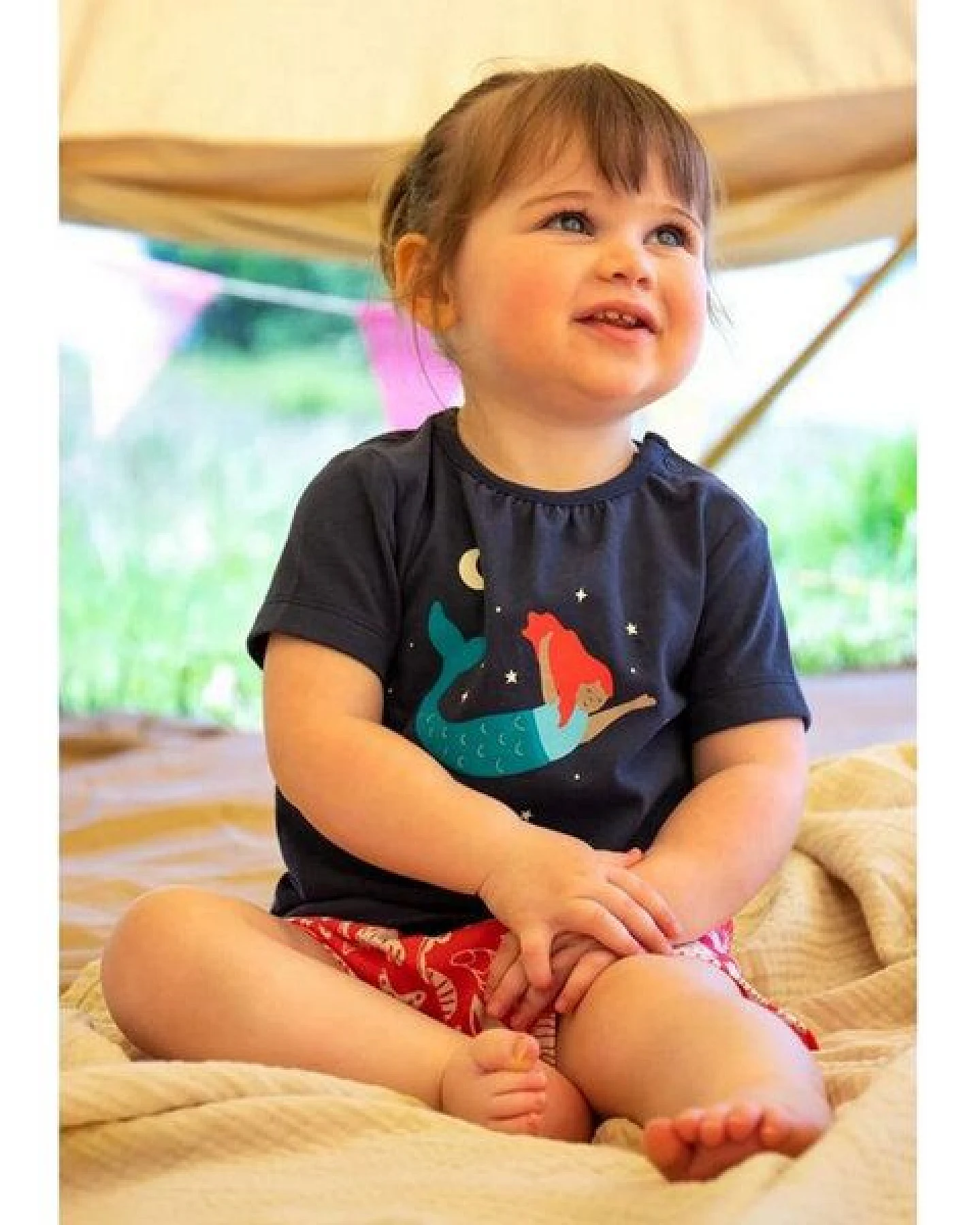 Frugi Schlafanzug Meerjungfrau Fearne – glow-in-the-dark – Ansicht 2