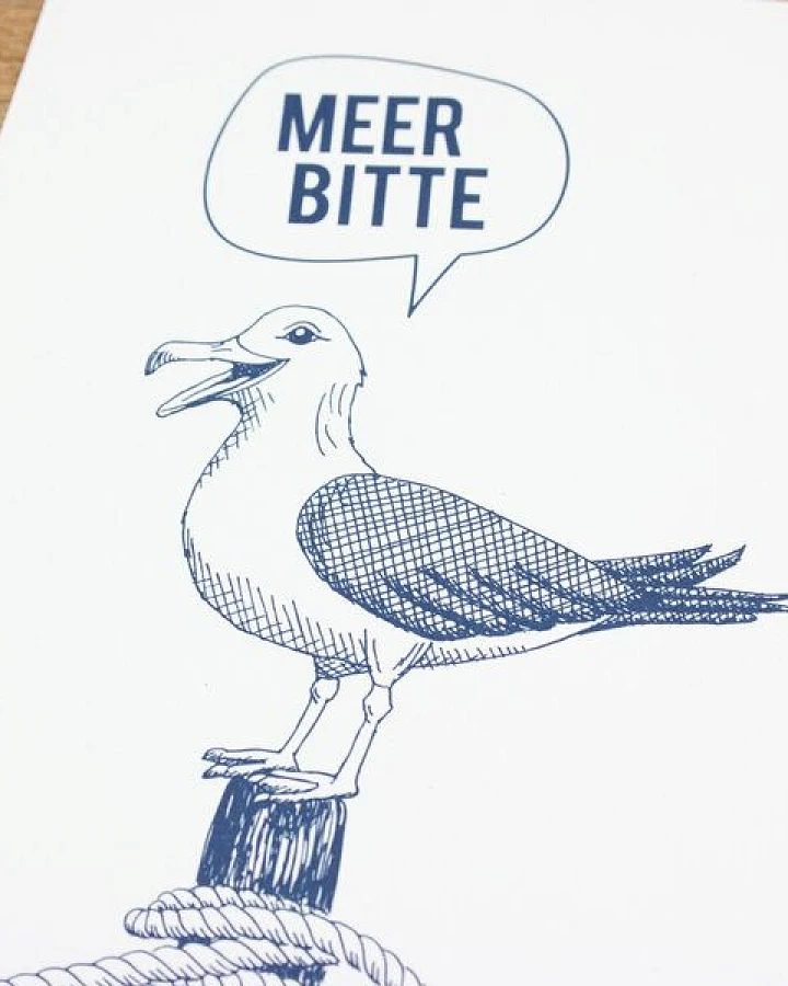 Bow & Hummingbird Maritime Postkarte "Meer Bitte - Möwe" aus Recyclingpapier