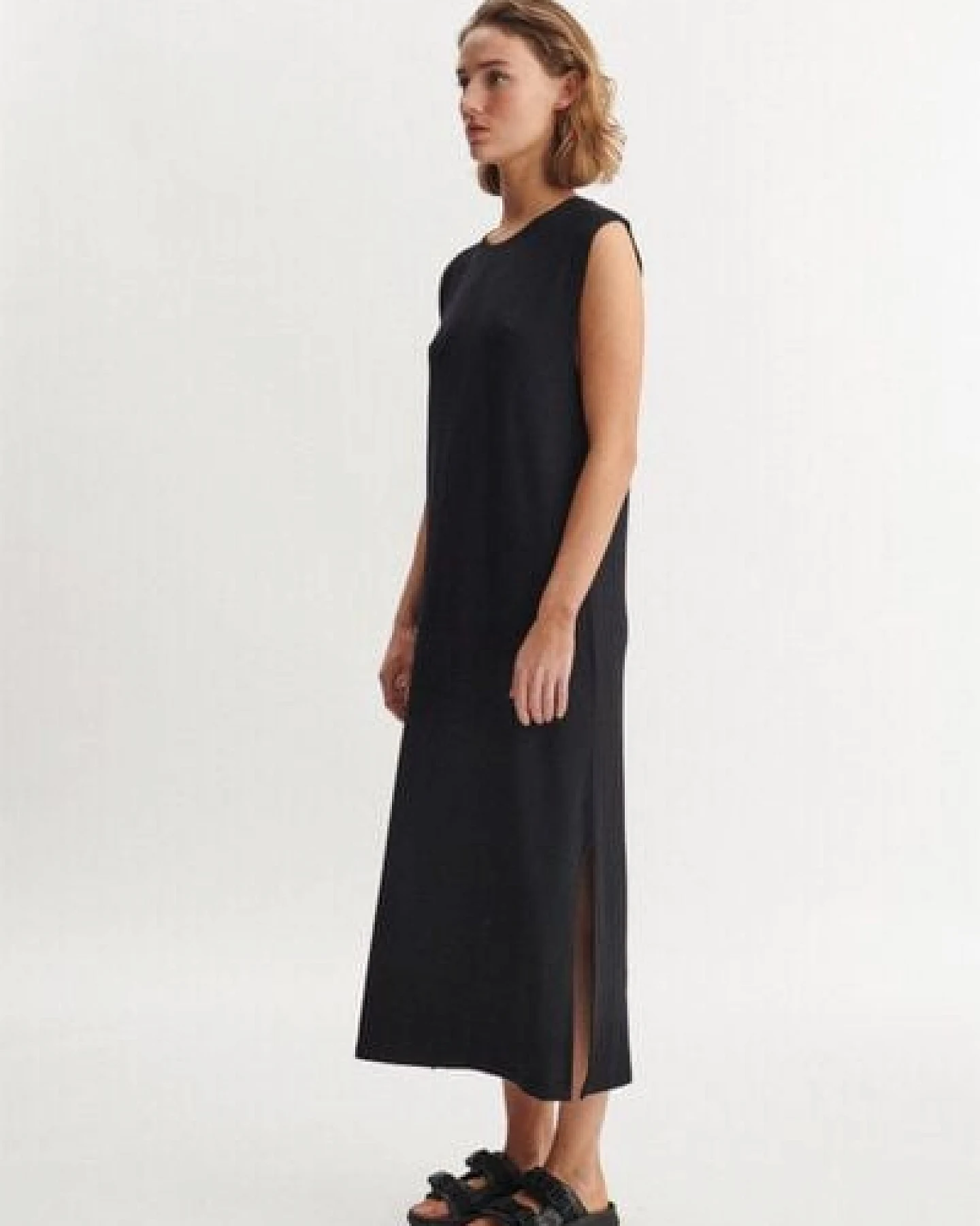 Basic Apparel Sadie Kurzarm Kleid aus Ecovero – Ansicht 4