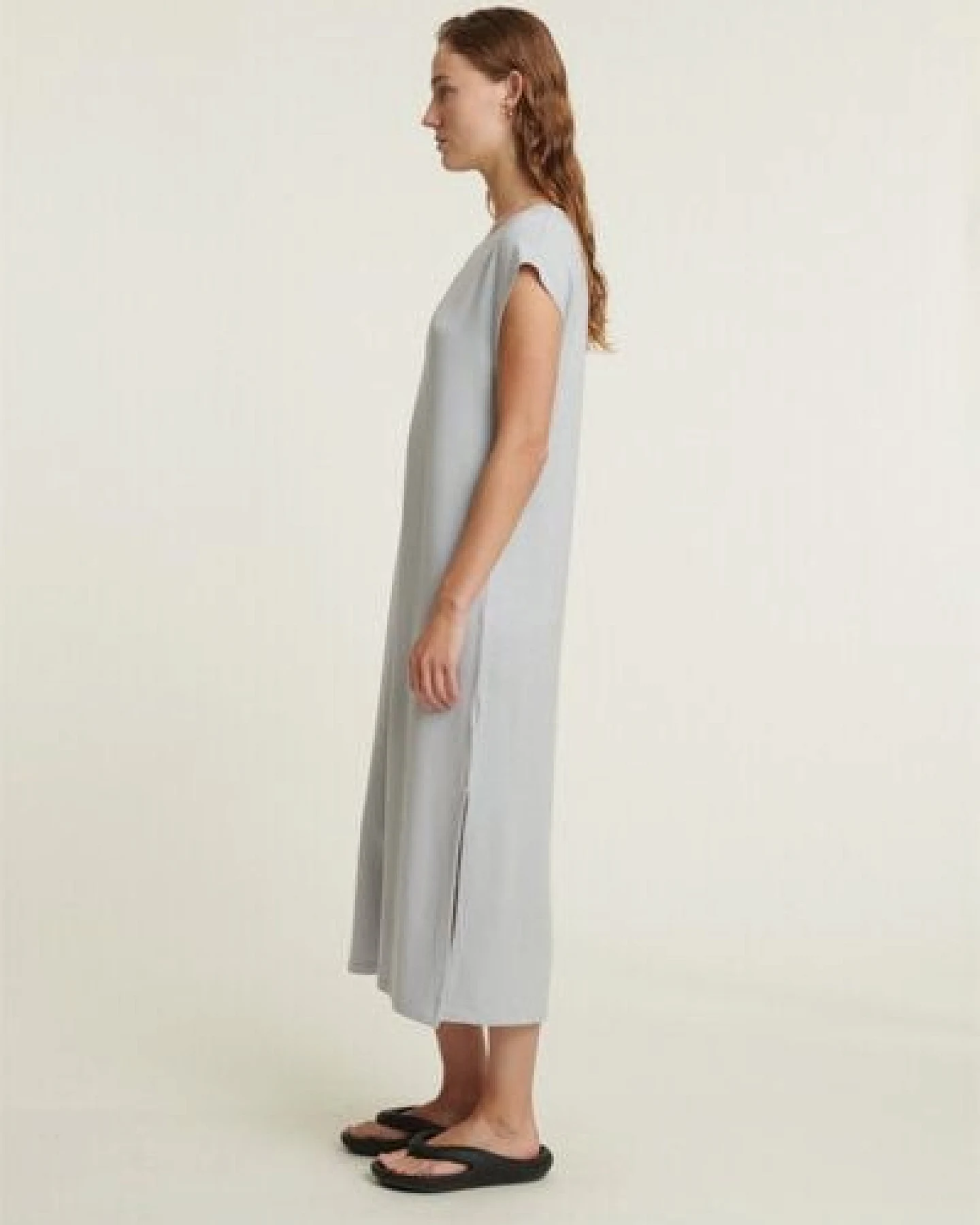 Basic Apparel Sadie Kurzarm Kleid aus Ecovero – Ansicht 3