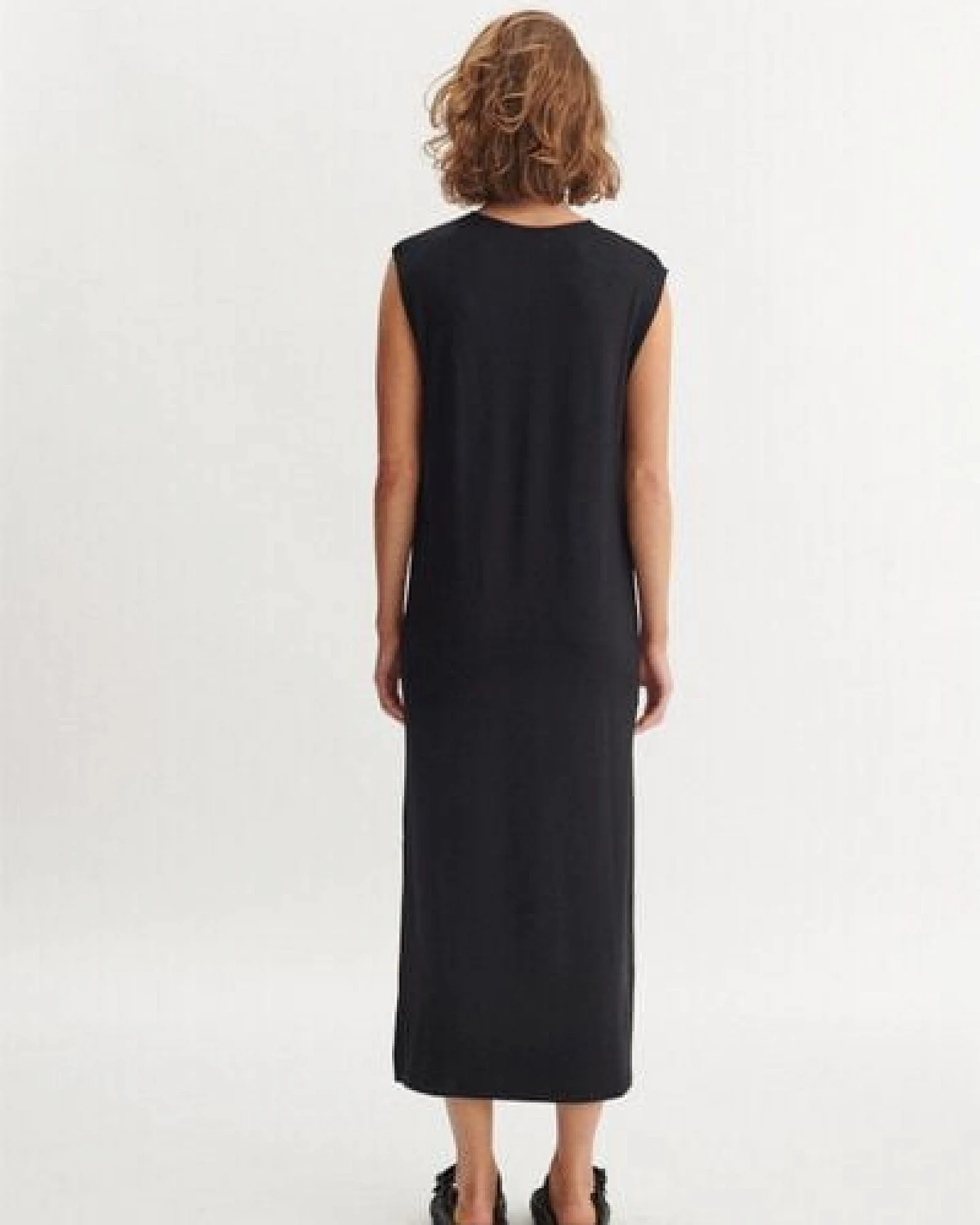 Basic Apparel Sadie Kurzarm Kleid aus Ecovero – Ansicht 3