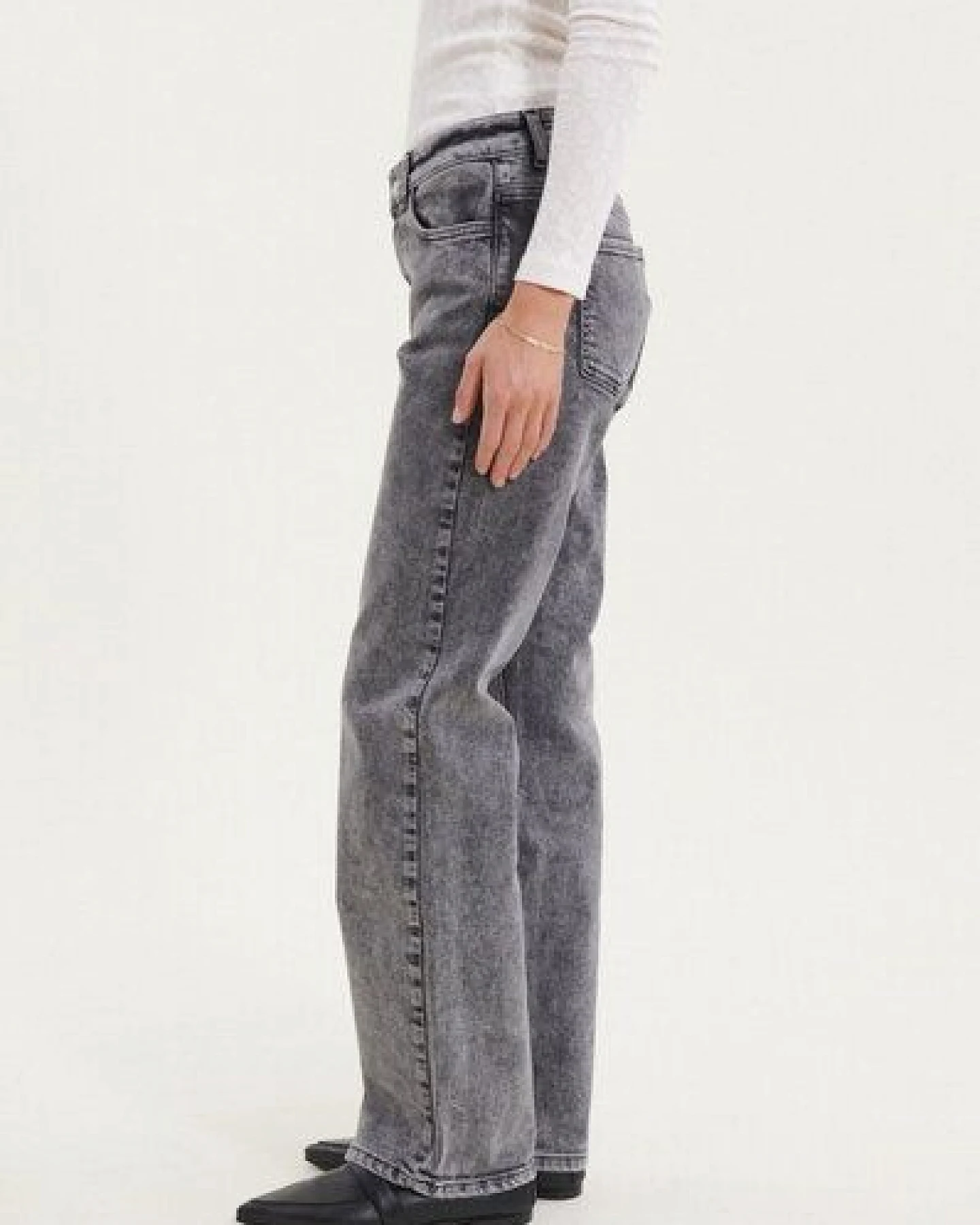 Basic Apparel Mom-Fit Jeans ELISA aus Bio-Baumwolle V2 – Ansicht 3