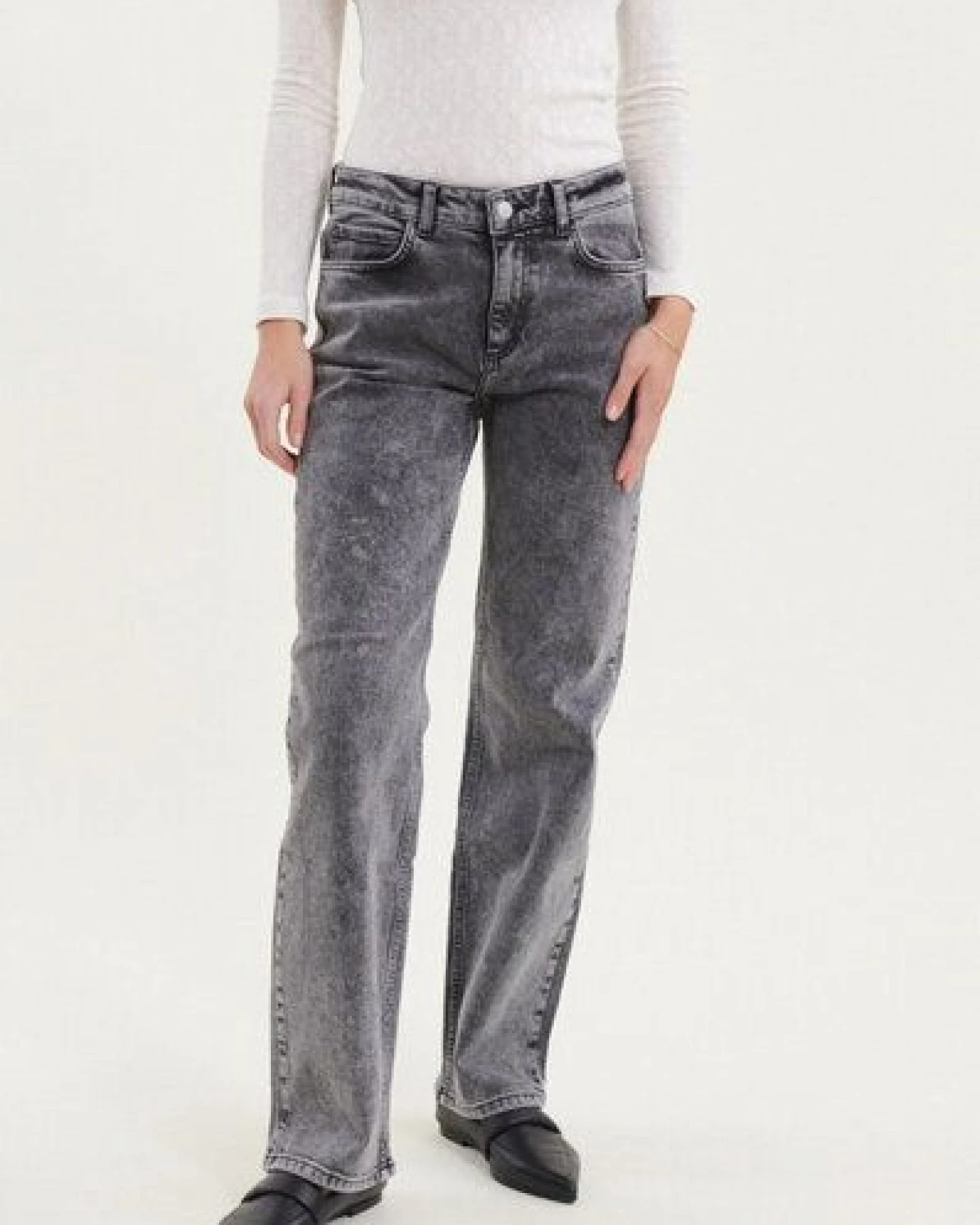 Basic Apparel Mom-Fit Jeans ELISA aus Bio-Baumwolle V2 – Ansicht 2